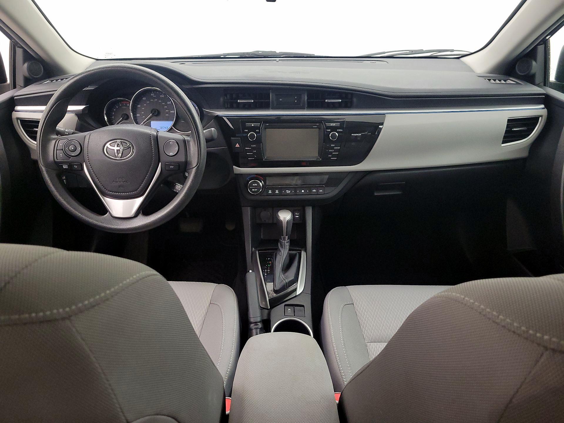 Thumbnail: 2015 Toyota Corolla - 9
