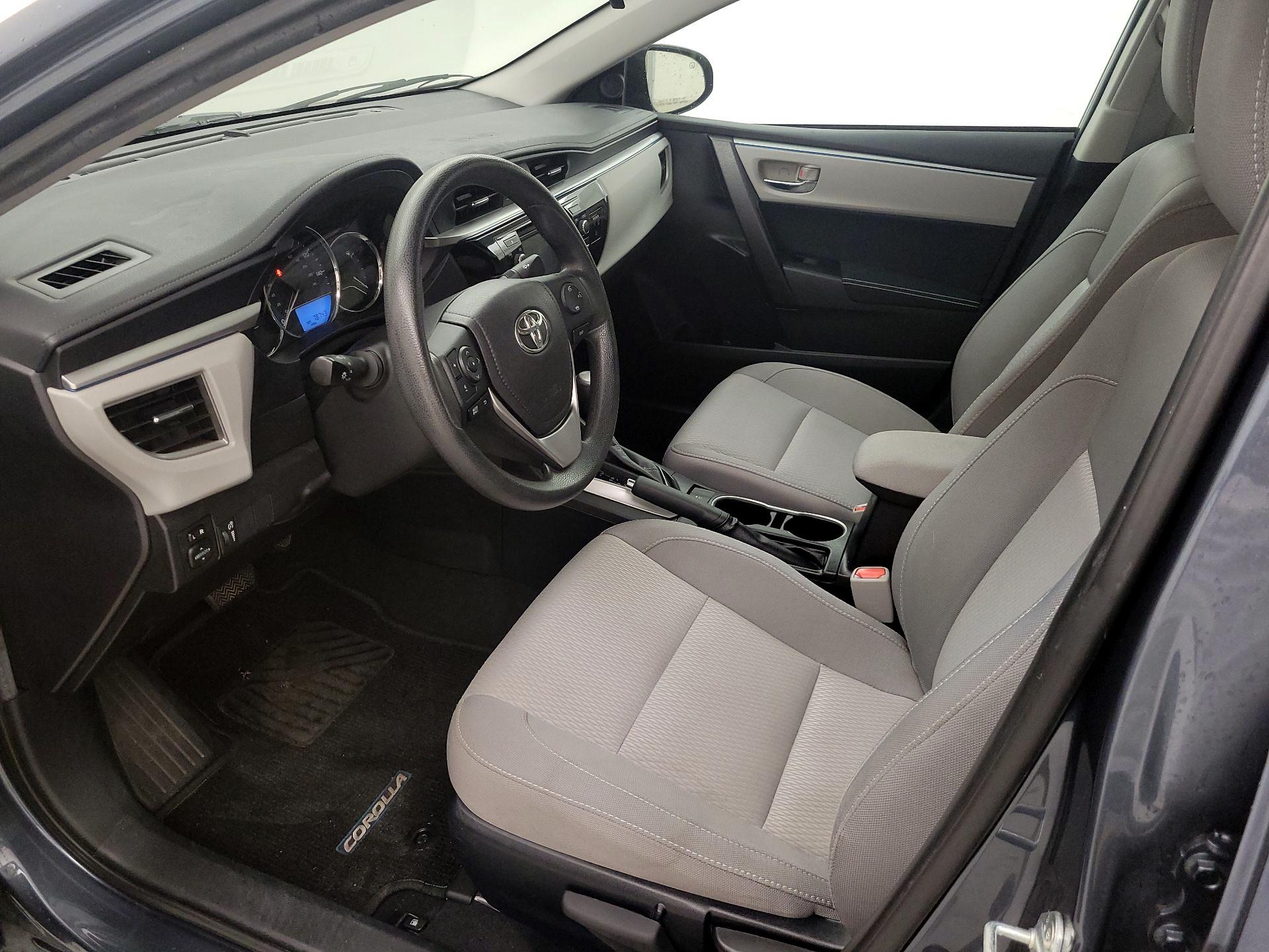 Thumbnail: 2015 Toyota Corolla - 11