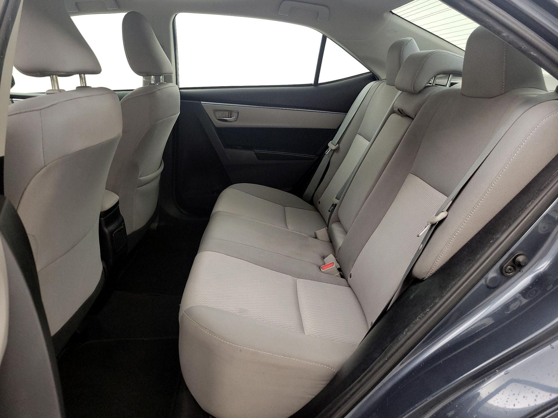 Thumbnail: 2015 Toyota Corolla - 19