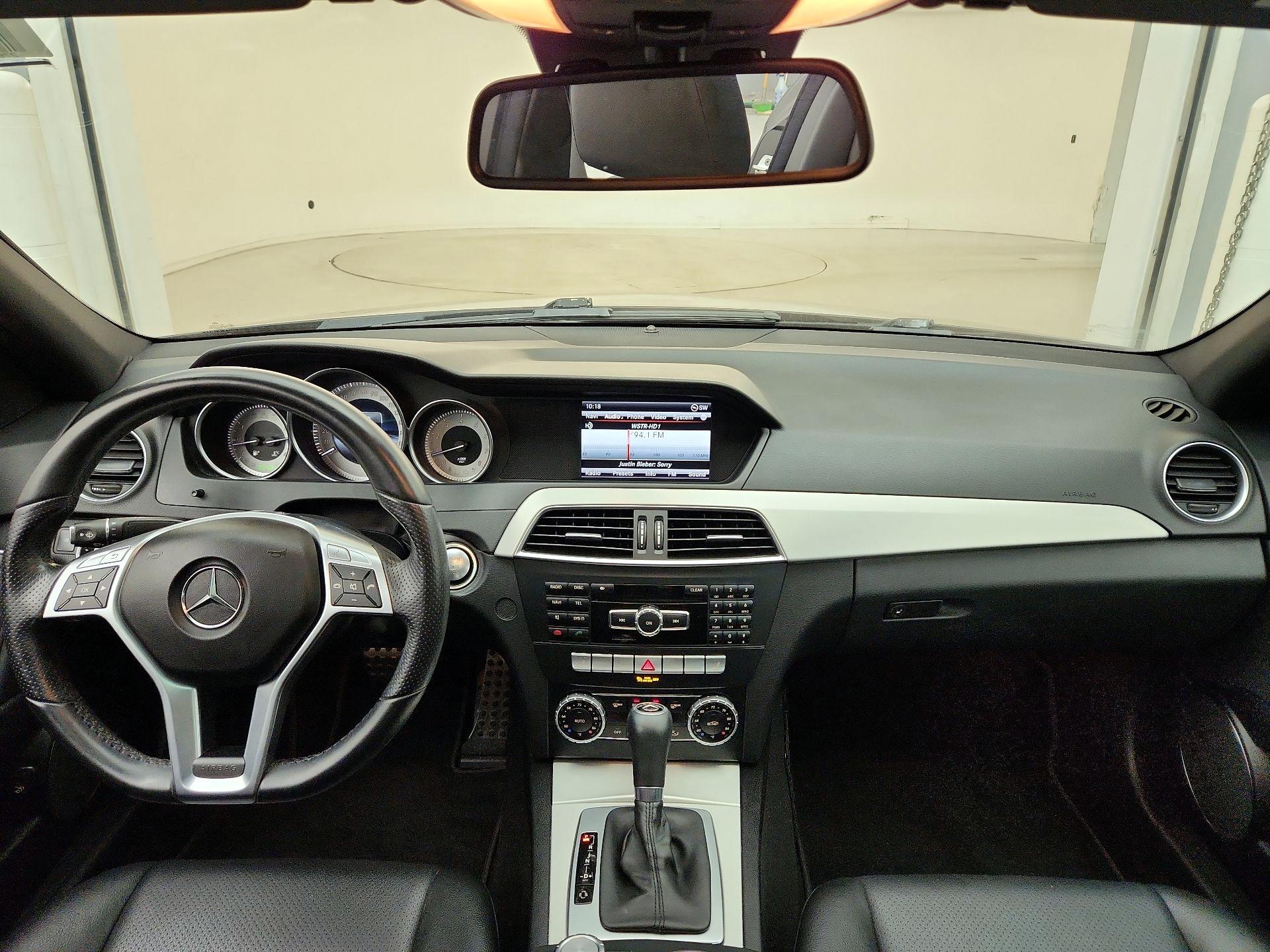 Thumbnail: 2014 Mercedes-Benz C-Class - 9
