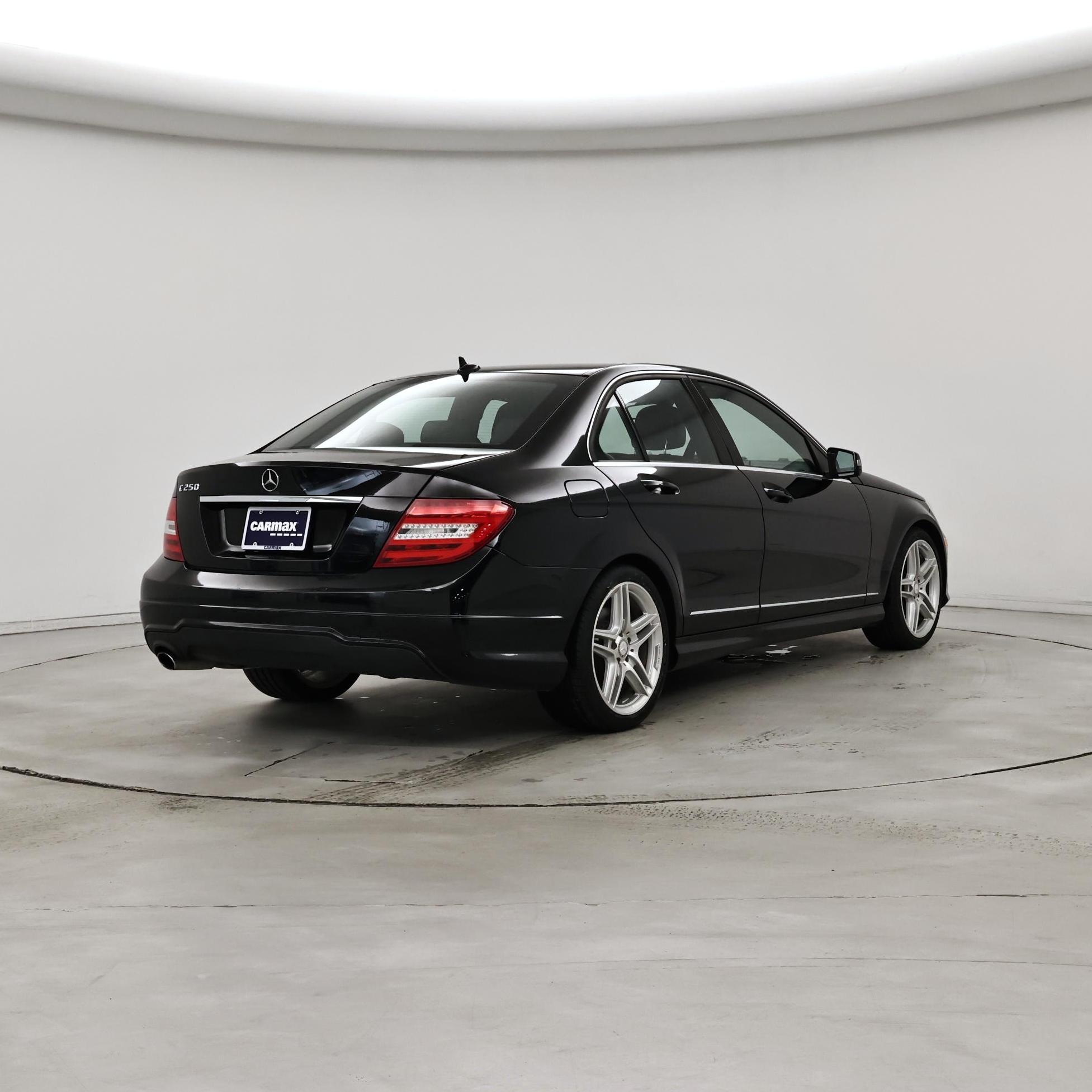 Thumbnail: 2014 Mercedes-Benz C-Class - 8