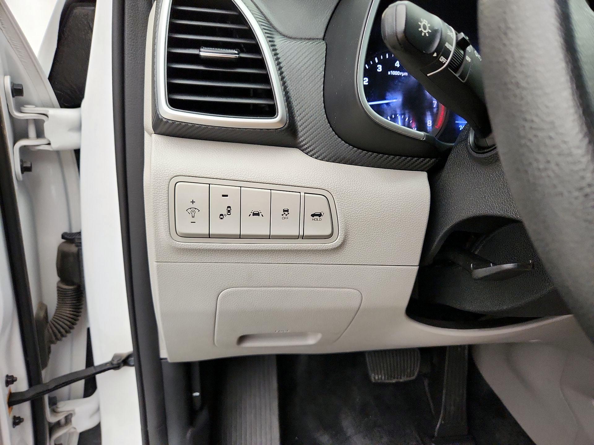 Thumbnail: 2019 Hyundai Tucson - 13