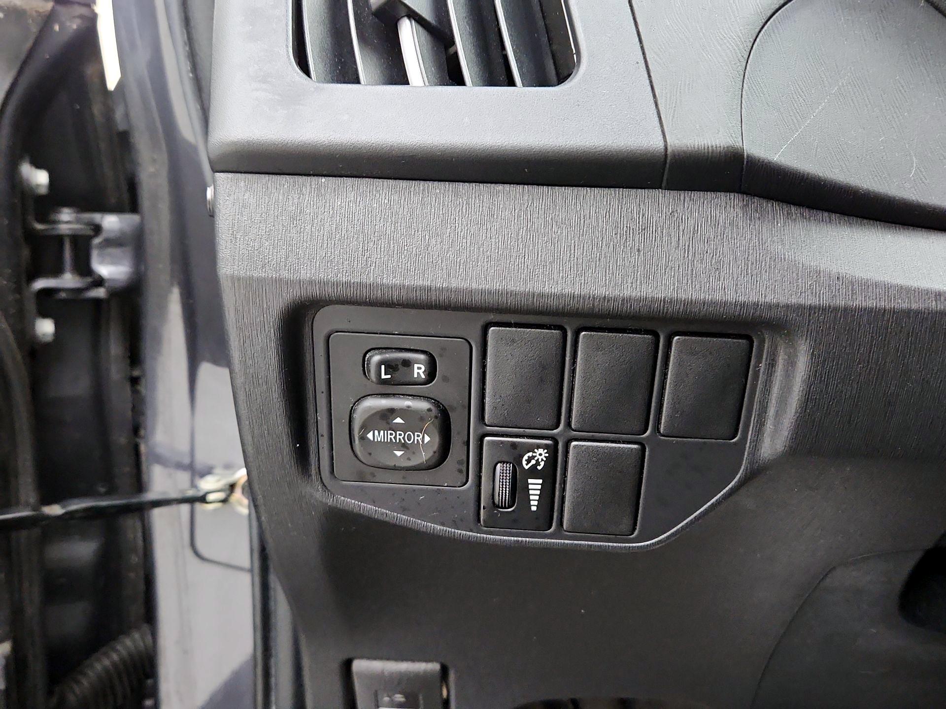 Thumbnail: 2013 Toyota Prius - 13