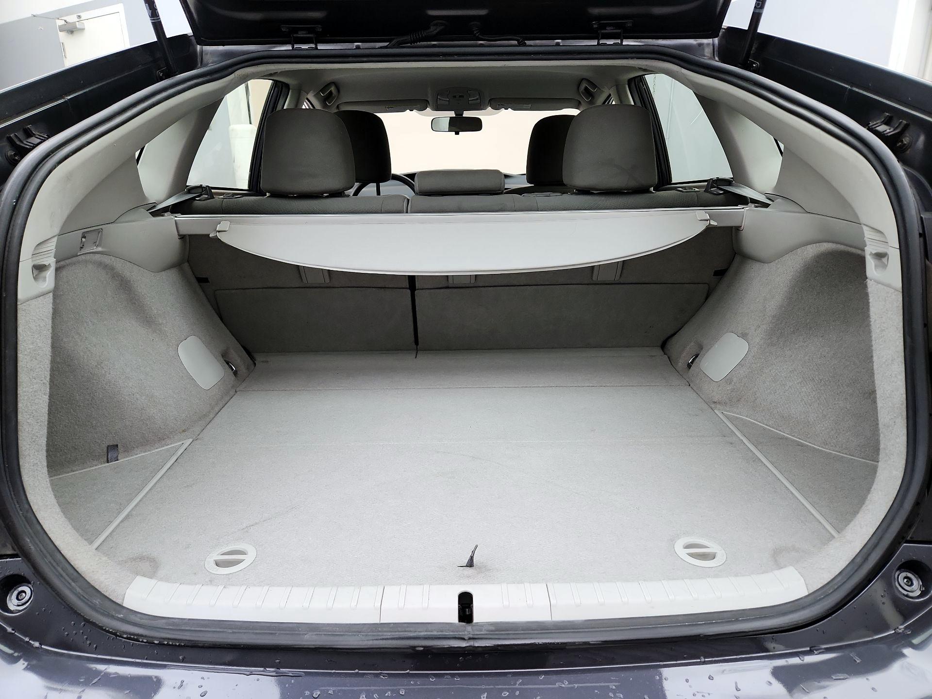 Thumbnail: 2013 Toyota Prius - 20