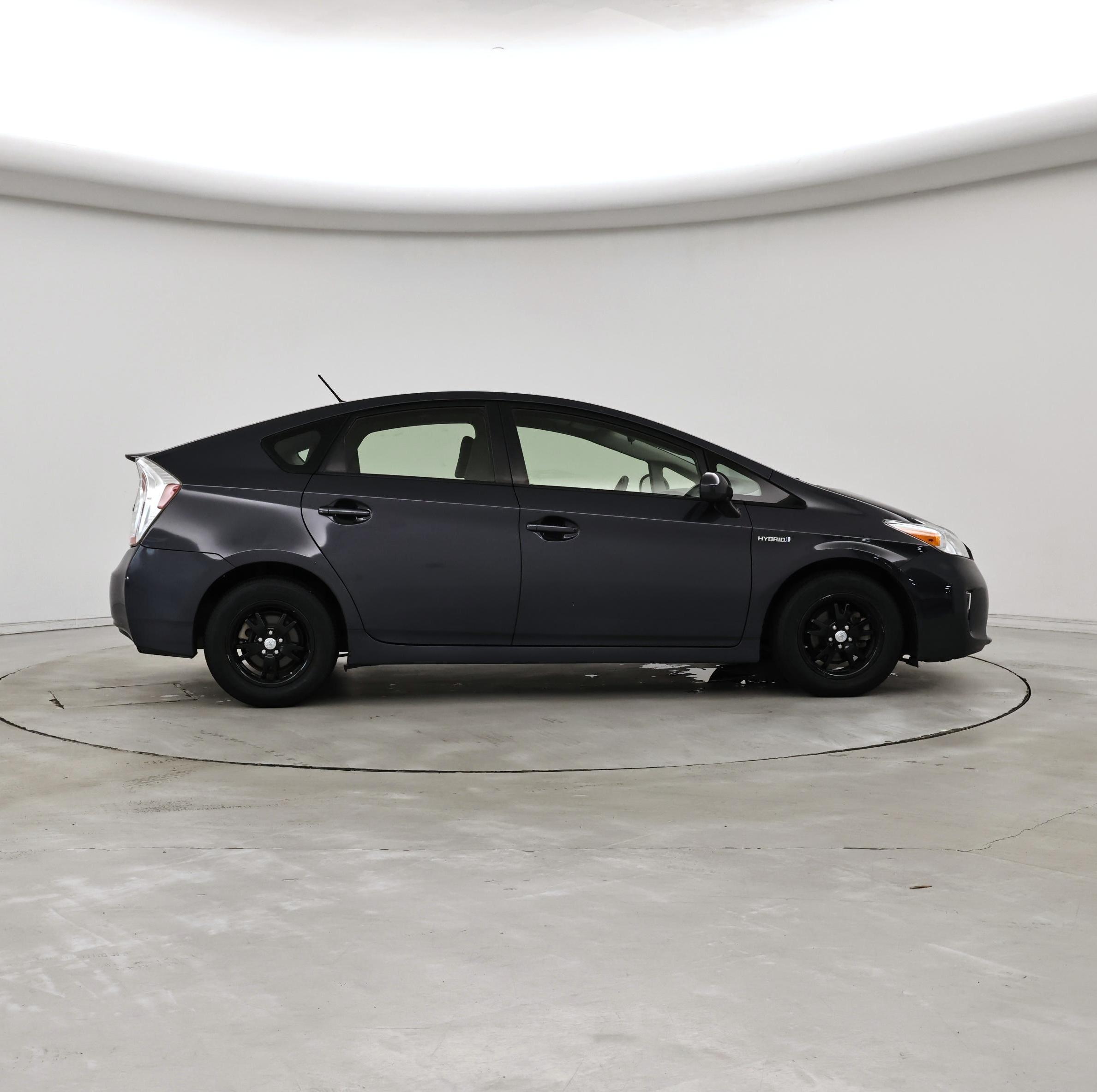 Thumbnail: 2013 Toyota Prius - 7
