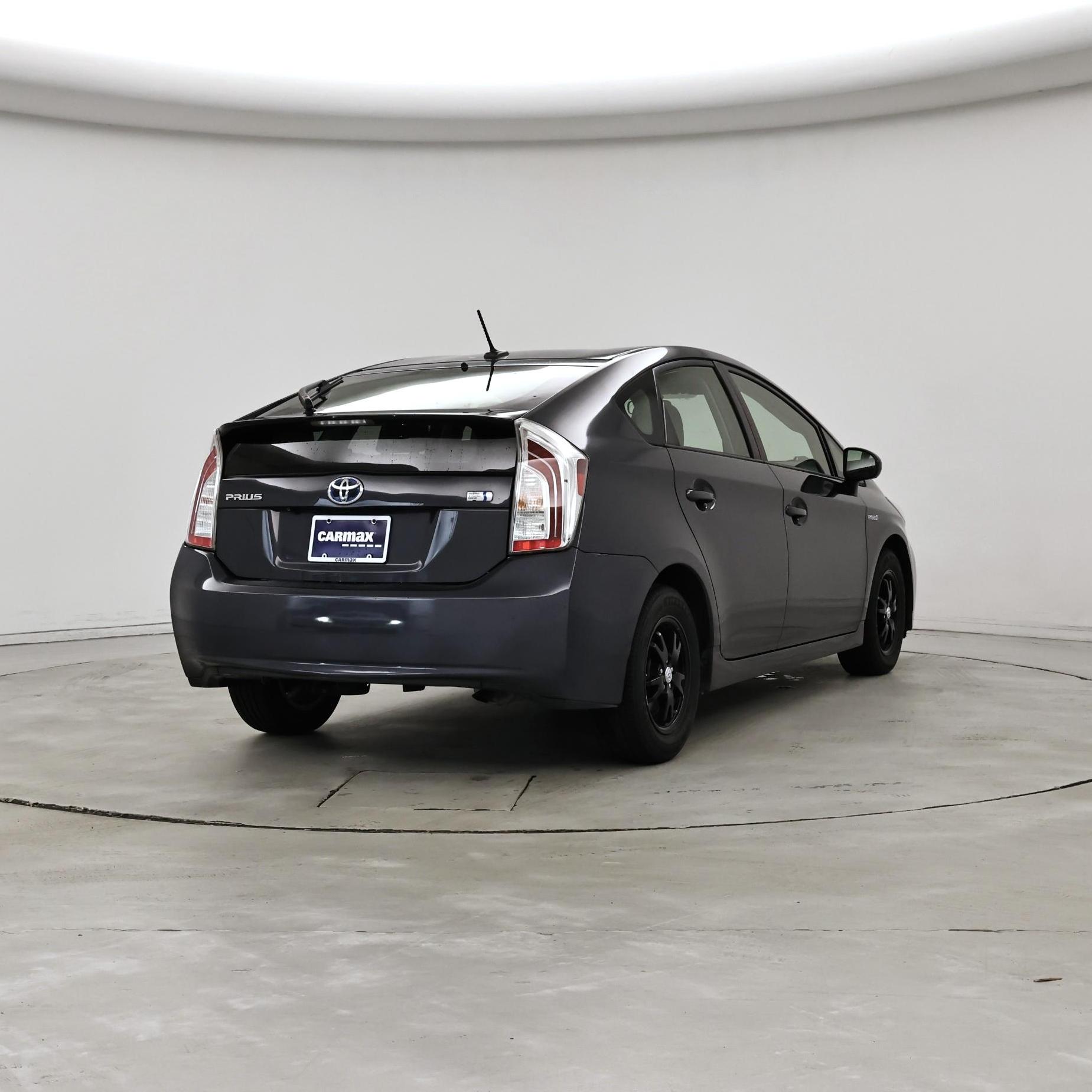 Thumbnail: 2013 Toyota Prius - 8