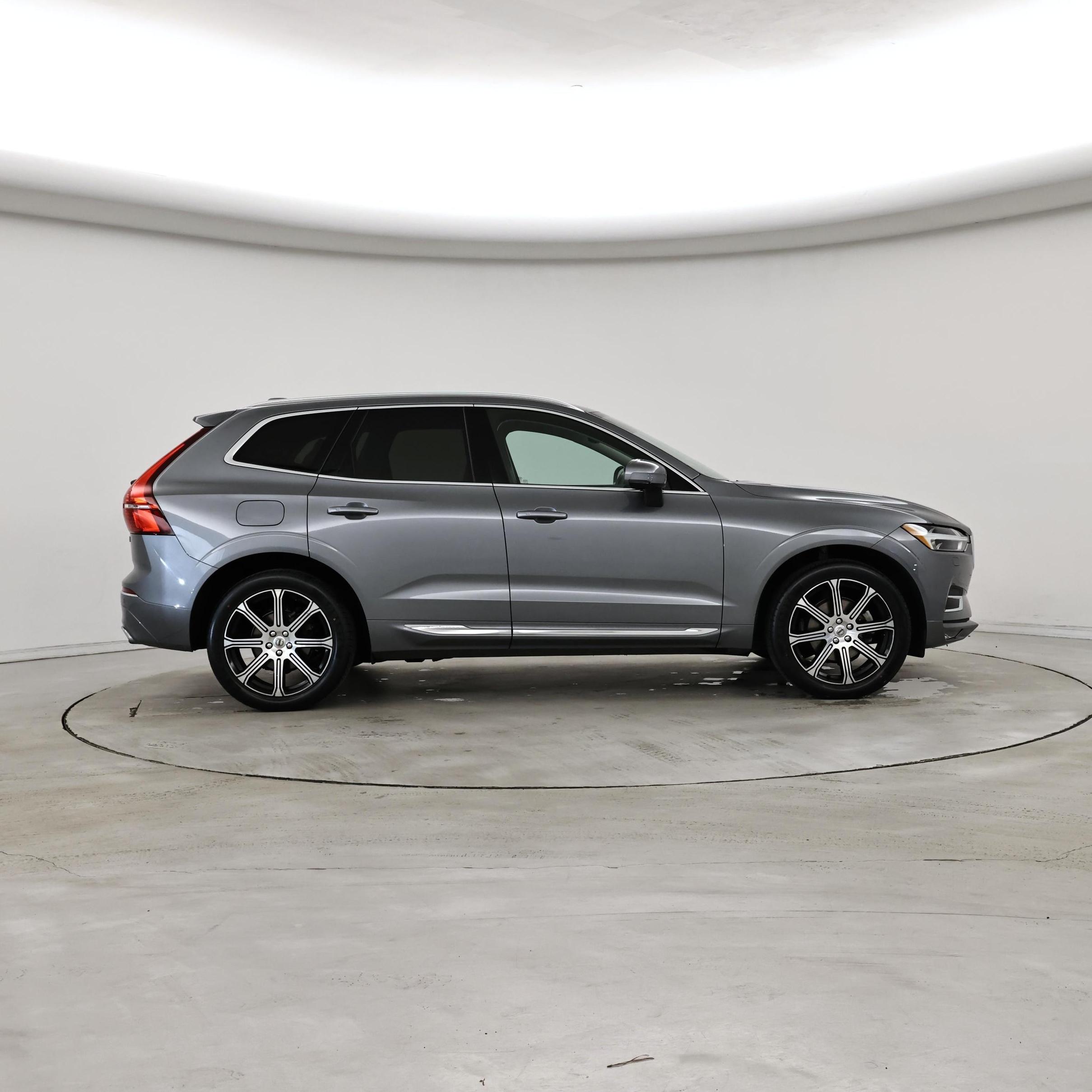 Thumbnail: 2020 Volvo XC60 - 7
