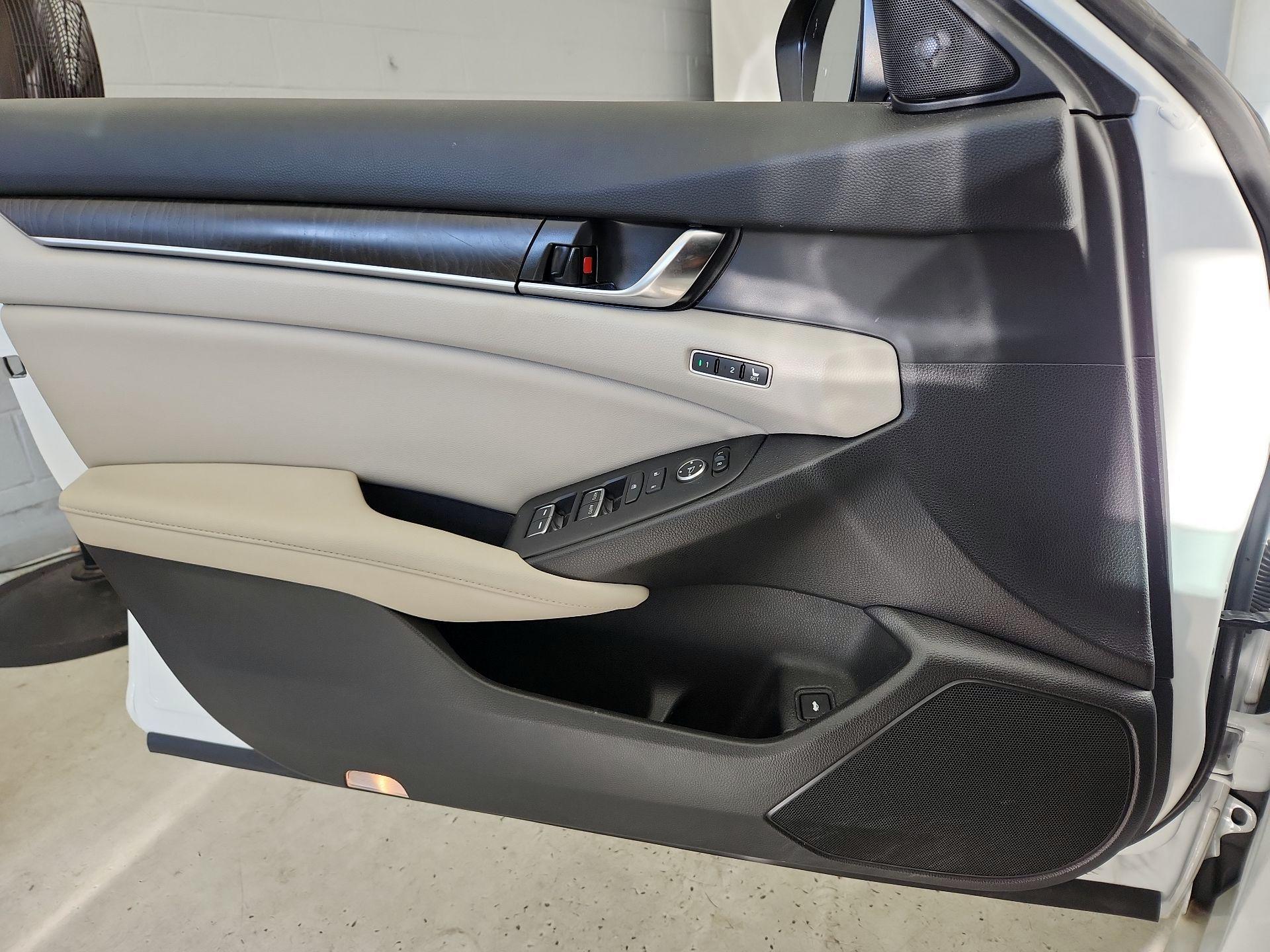 Thumbnail: 2021 Honda Accord - 12