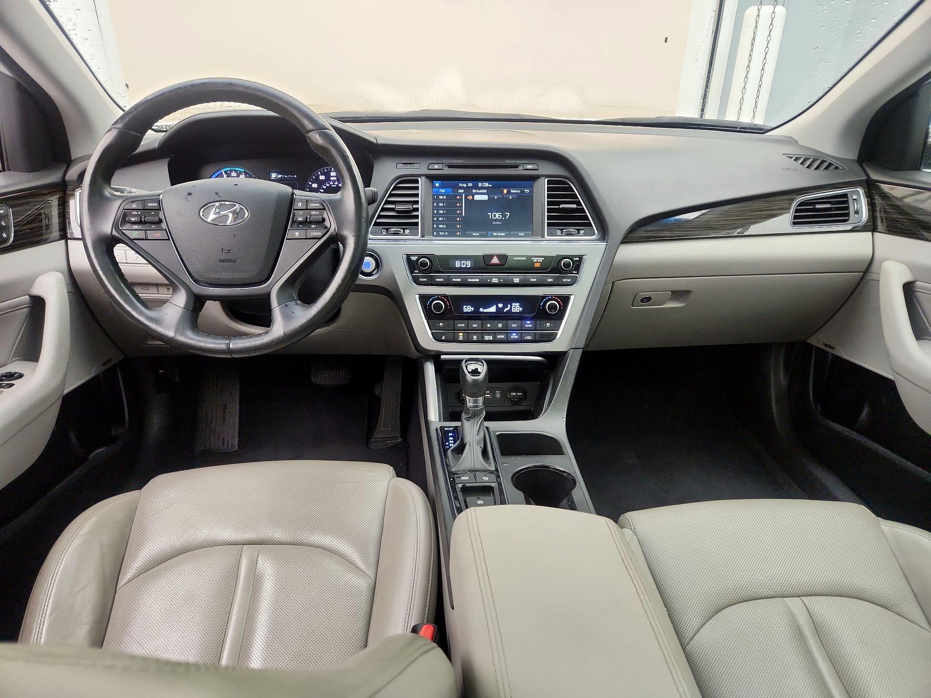 Thumbnail: 2016 Hyundai Sonata - 9
