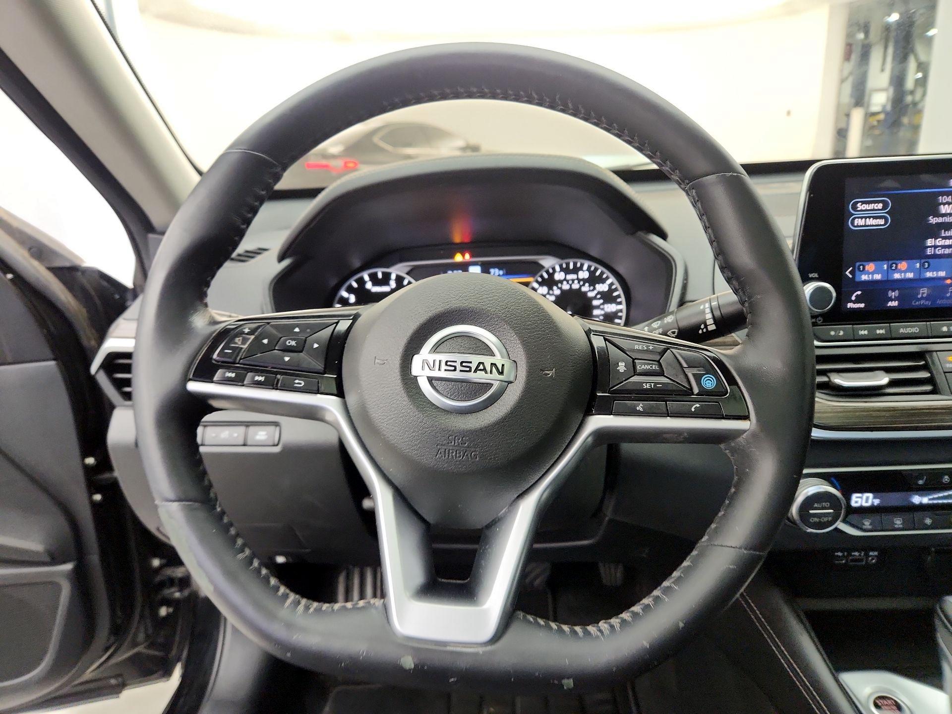 Thumbnail: 2019 Nissan Altima - 10