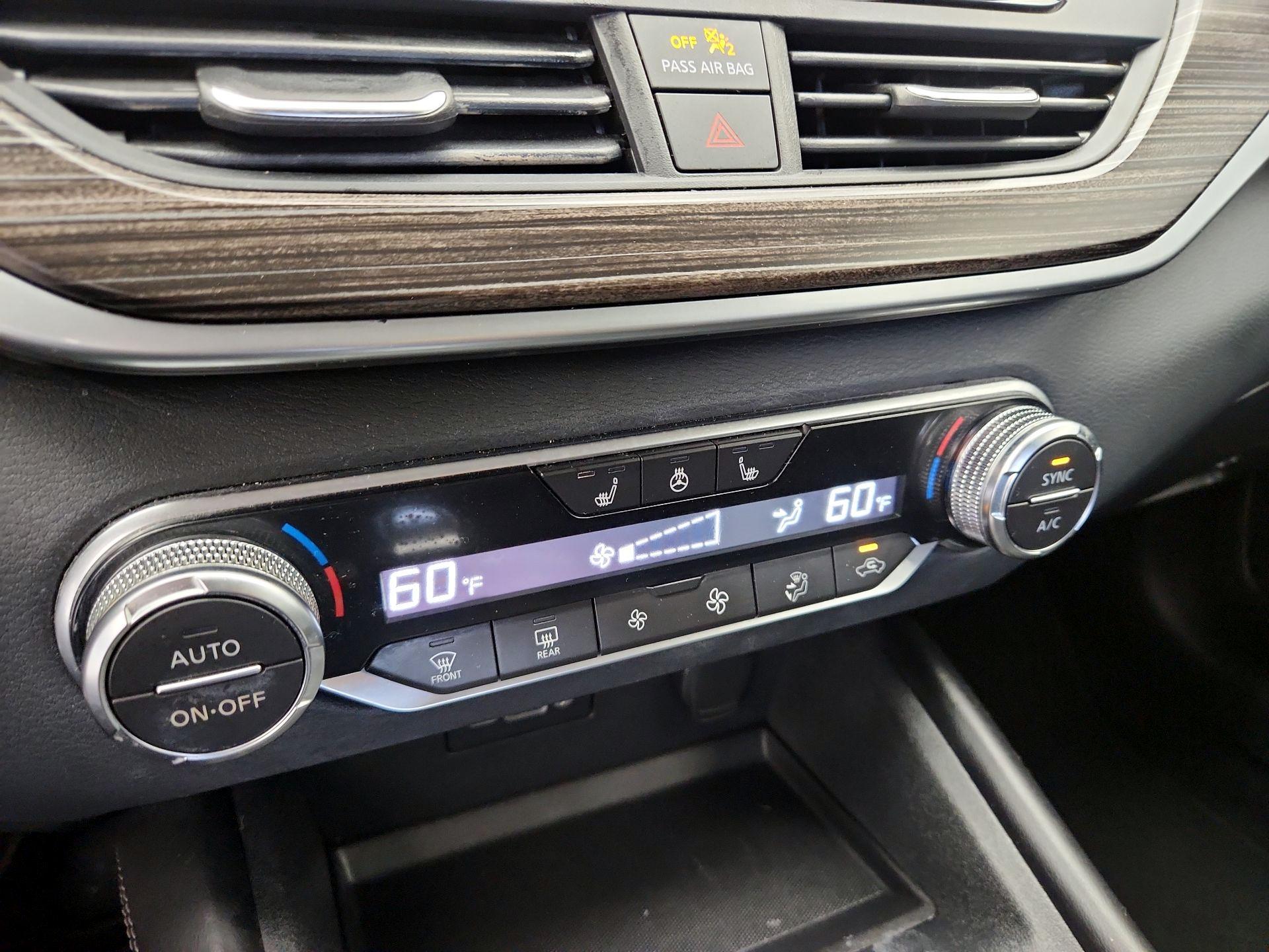 Thumbnail: 2019 Nissan Altima - 16