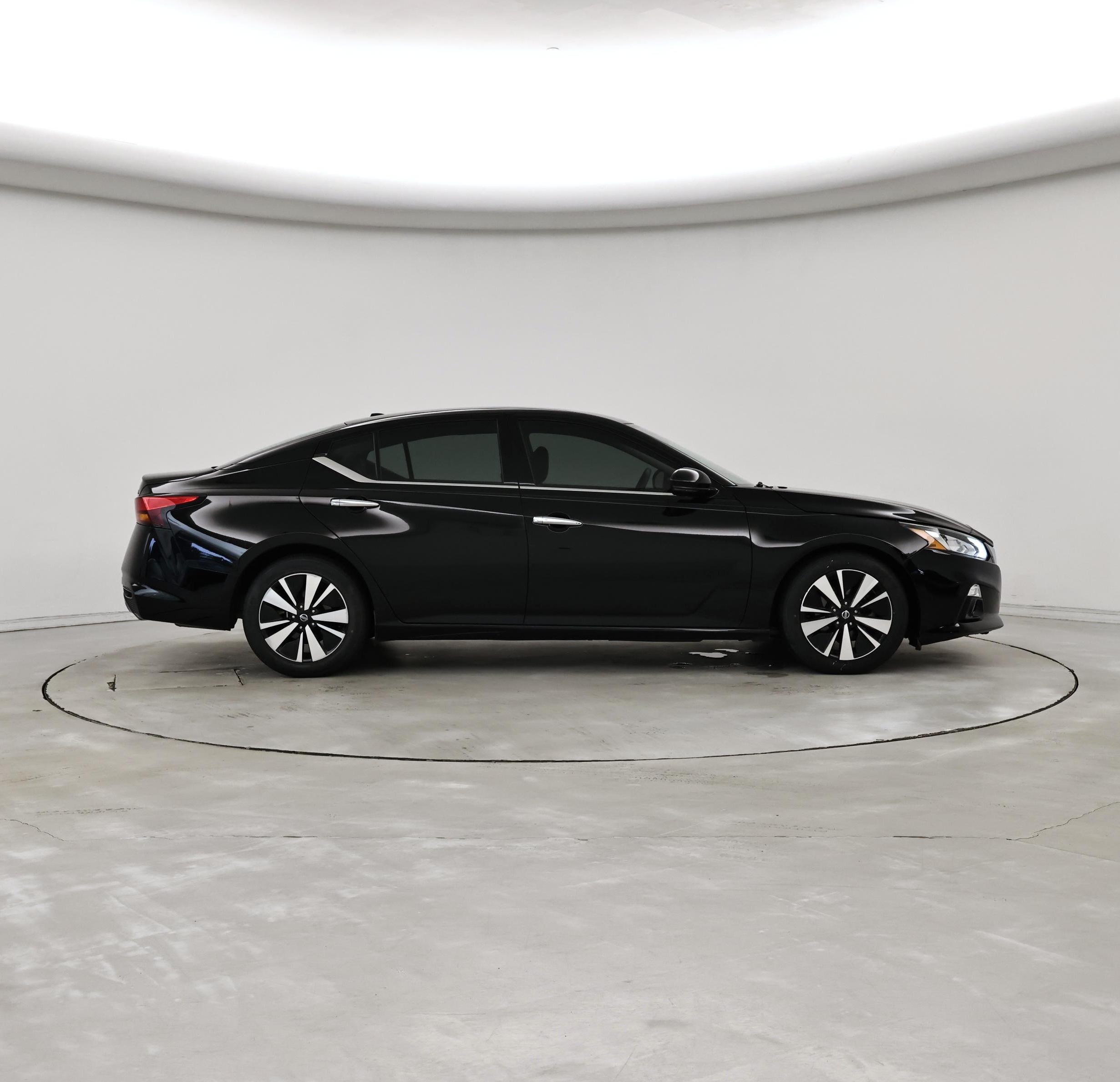 Thumbnail: 2019 Nissan Altima - 7