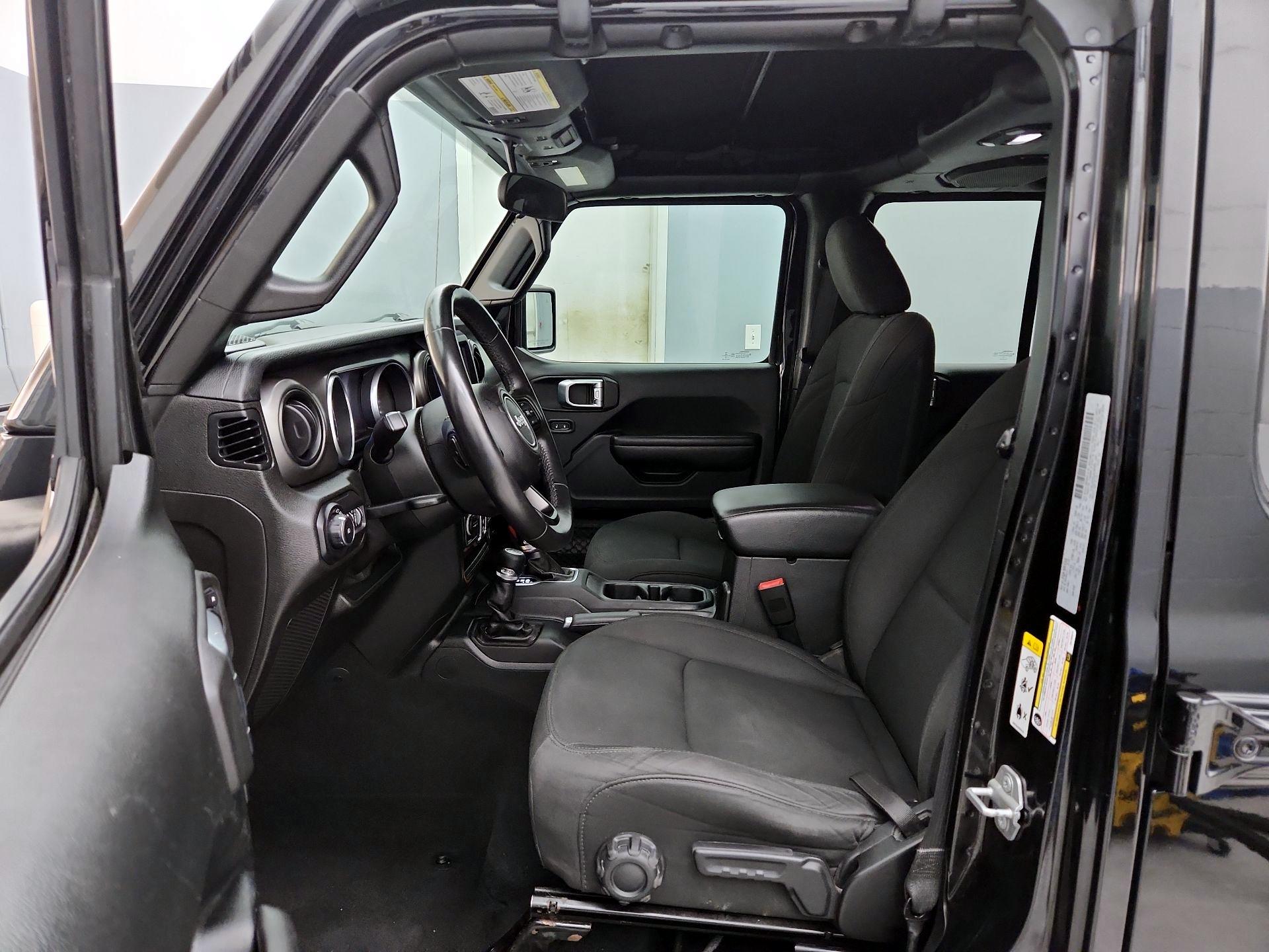 Thumbnail: 2018 Jeep Wrangler - 11