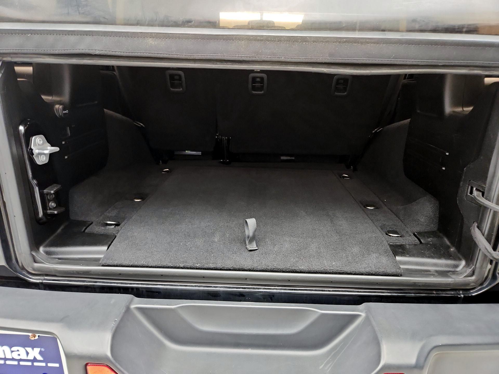 Thumbnail: 2018 Jeep Wrangler - 20