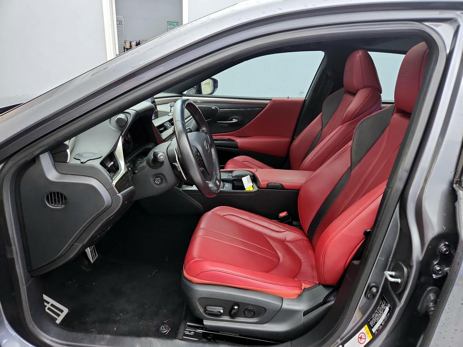 Thumbnail: 2019 Lexus ES - 11