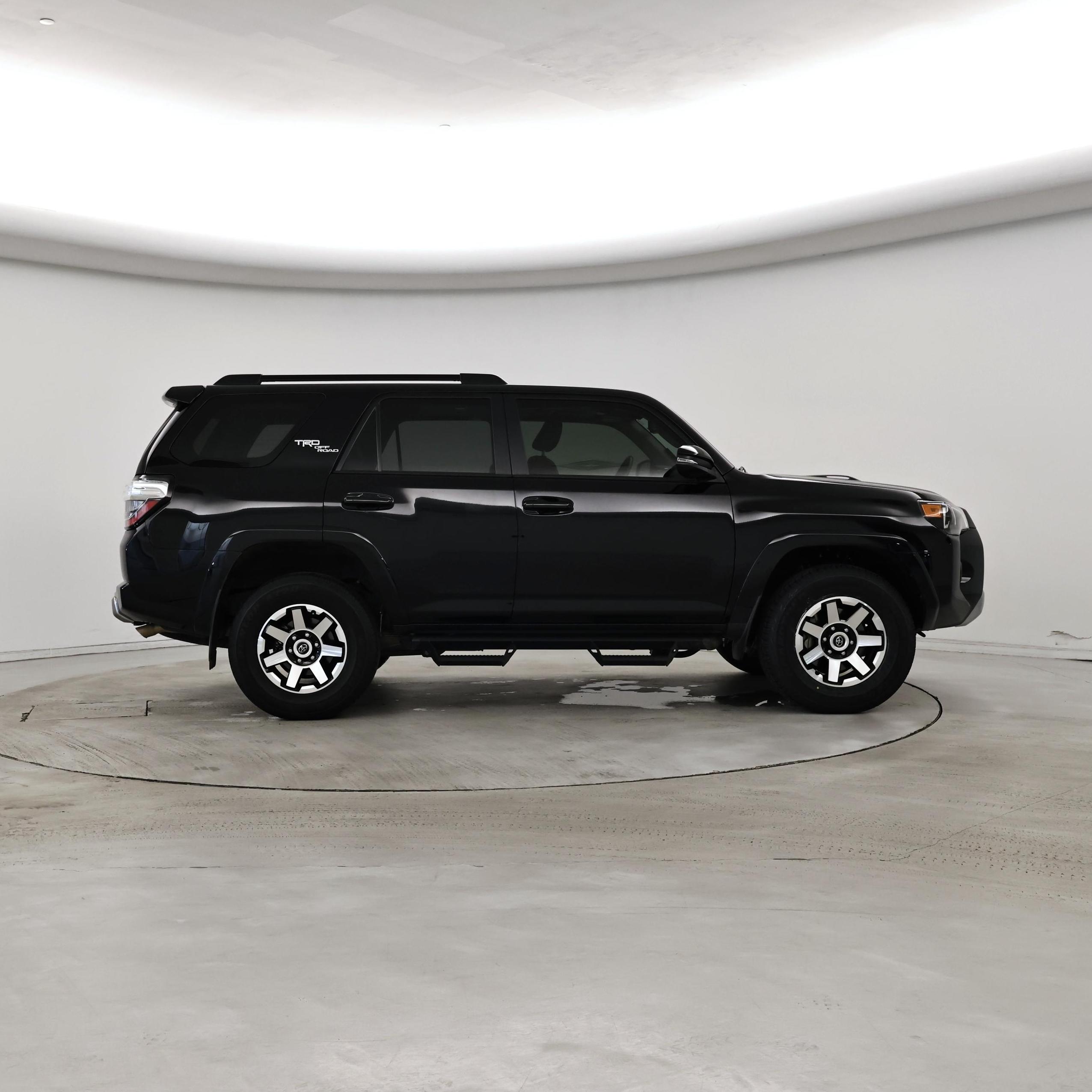 Thumbnail: 2023 Toyota 4Runner - 7