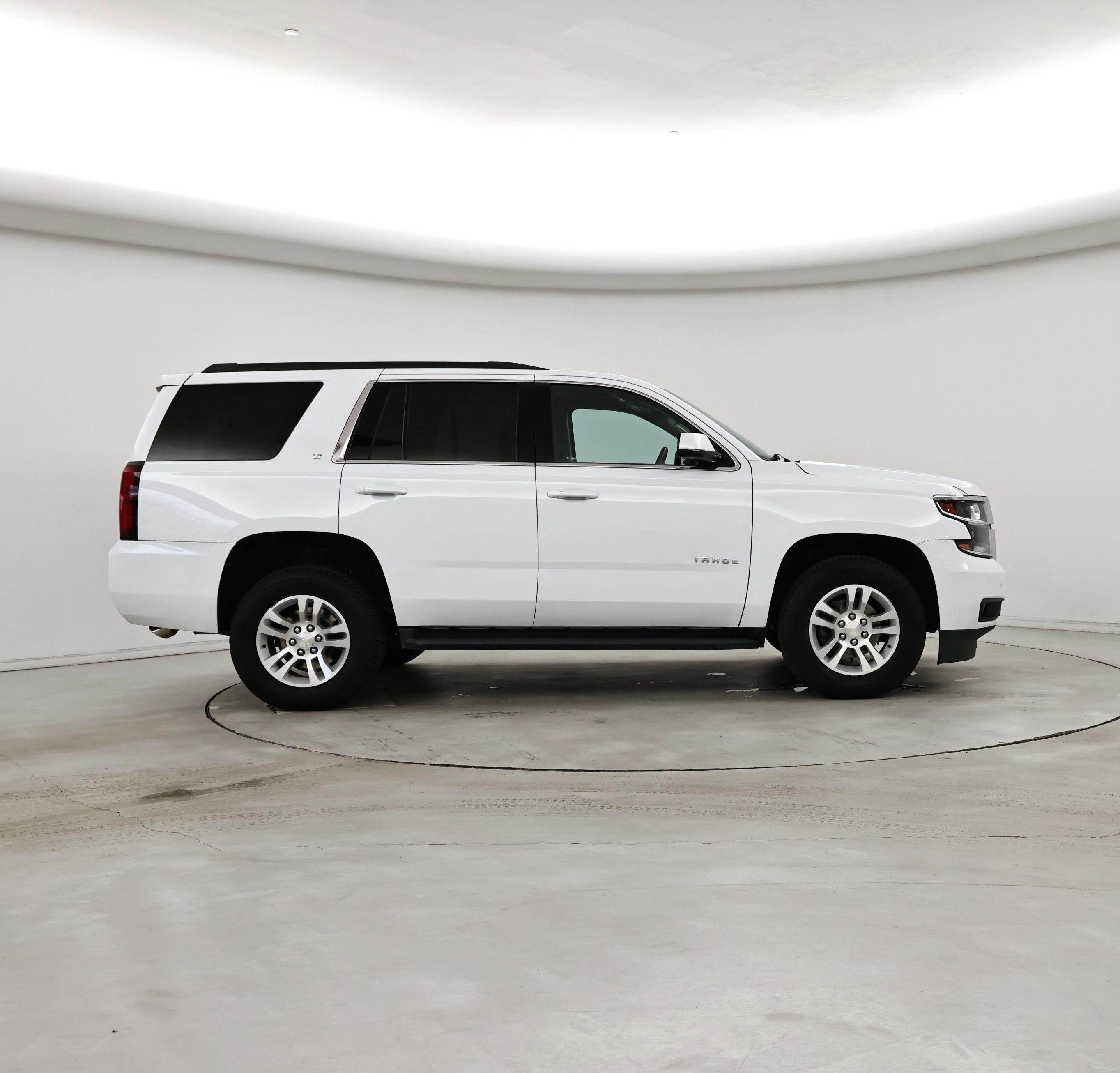Thumbnail: 2018 Chevrolet Tahoe - 7