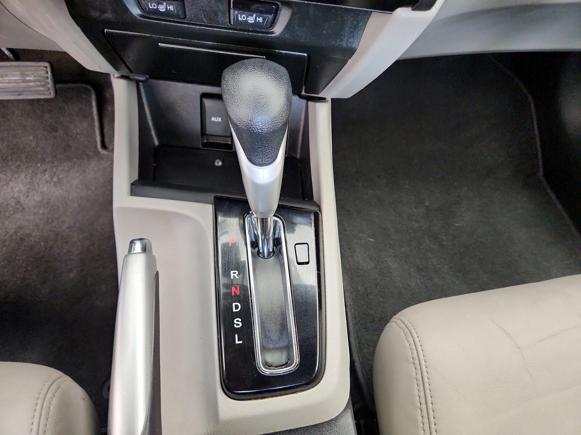 Thumbnail: 2013 Honda Civic - 17