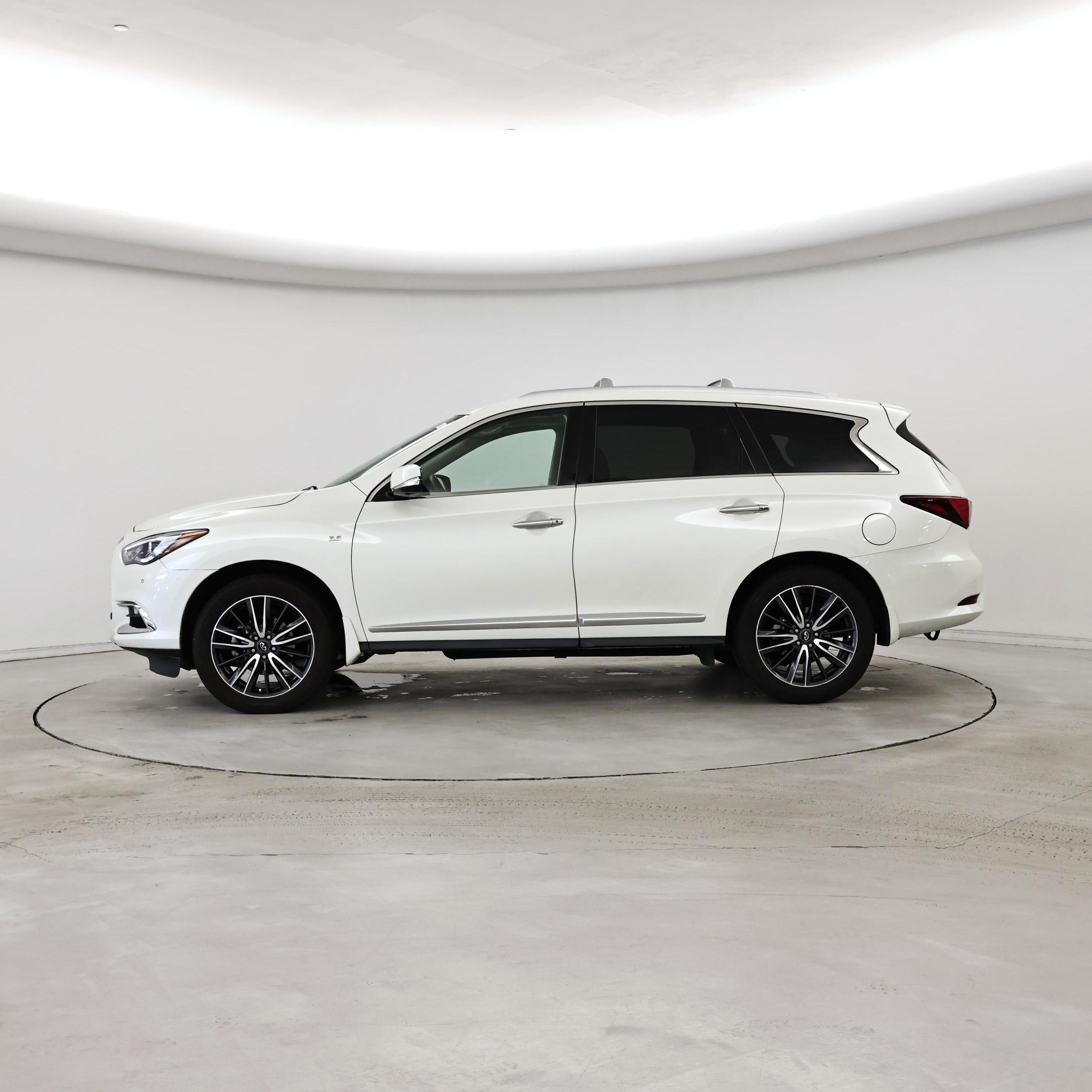 Thumbnail: 2017 INFINITI QX60 - 3