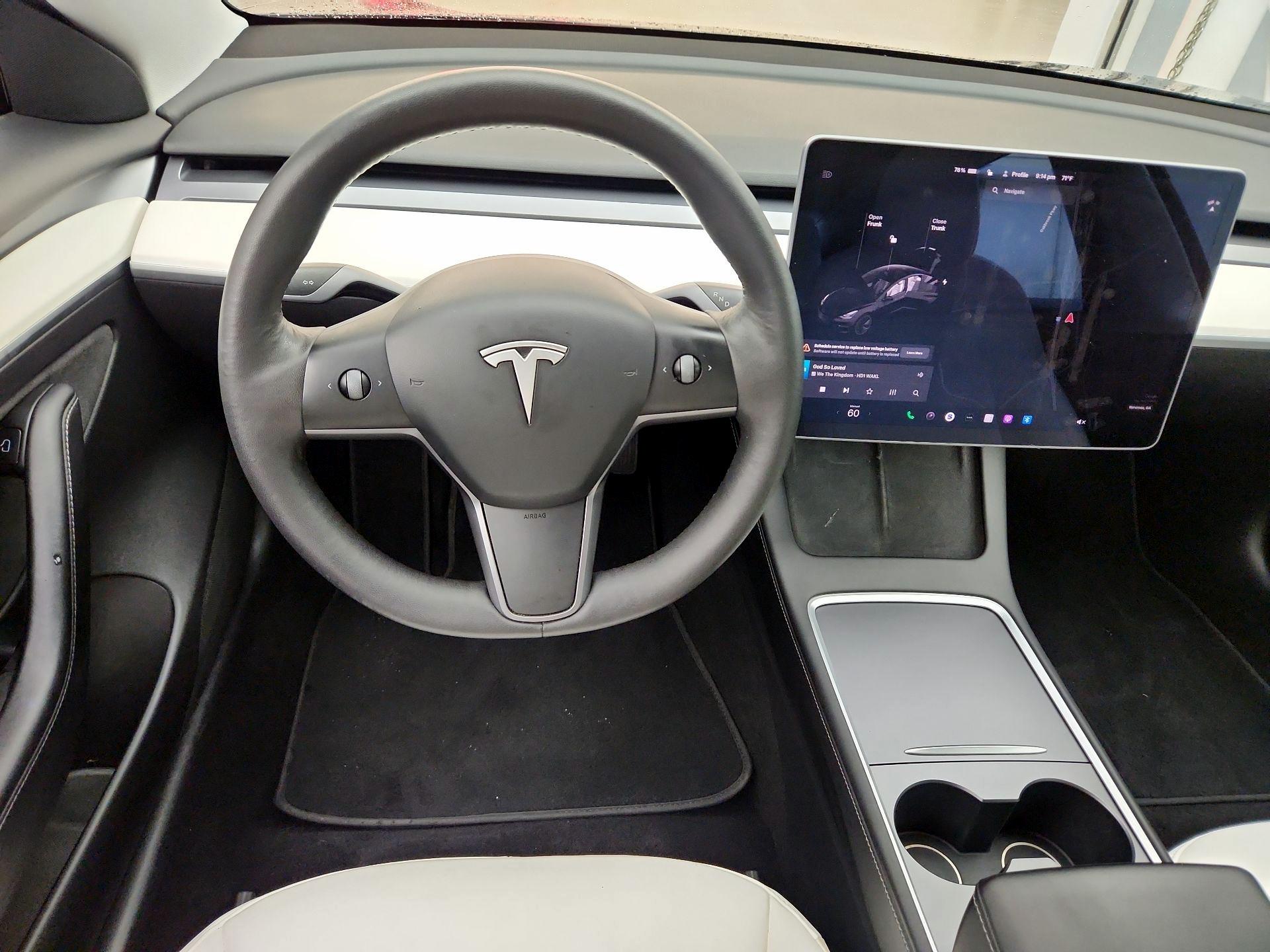 Thumbnail: 2021 Tesla Model 3 - 10