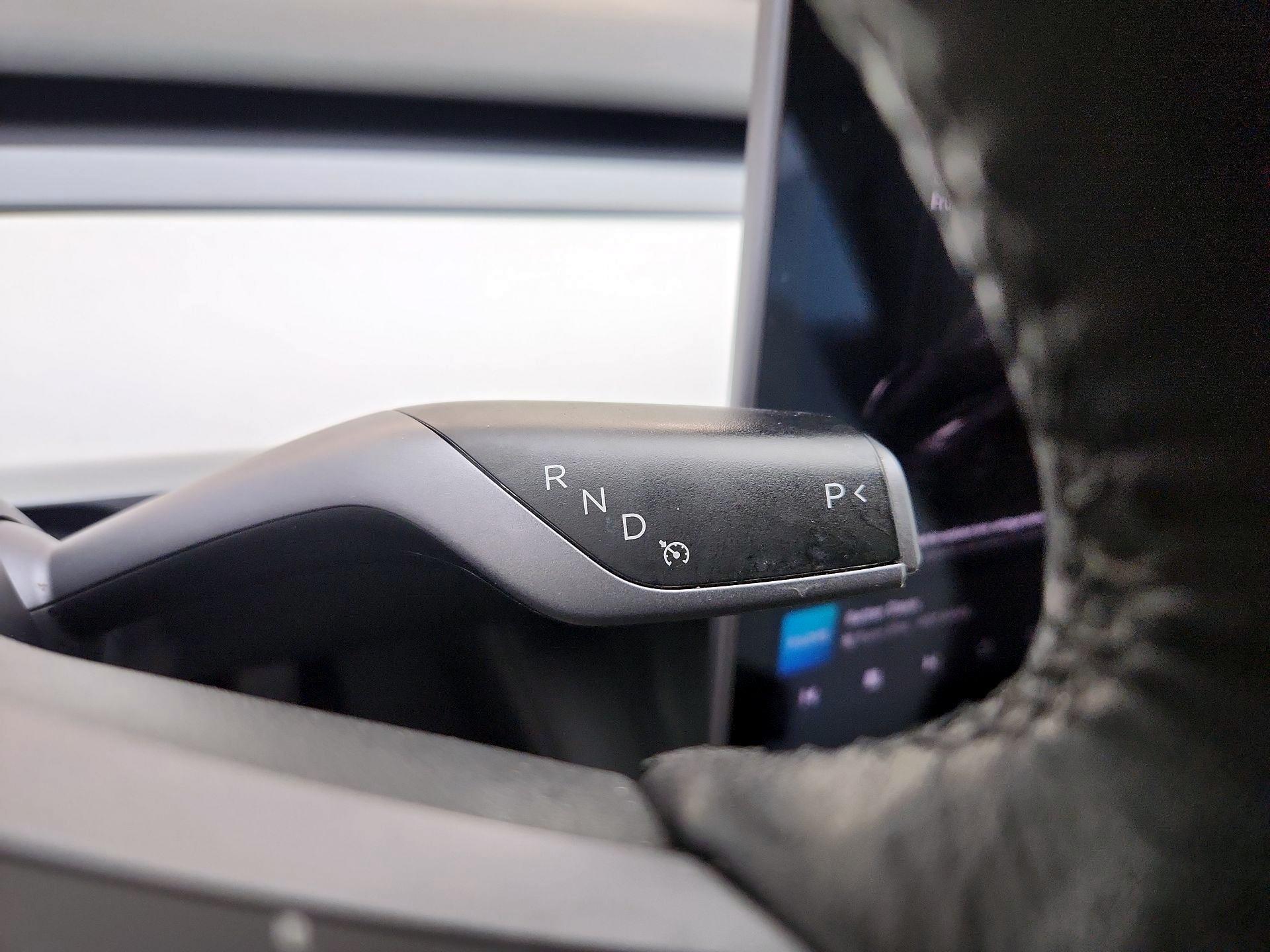 Thumbnail: 2021 Tesla Model 3 - 17