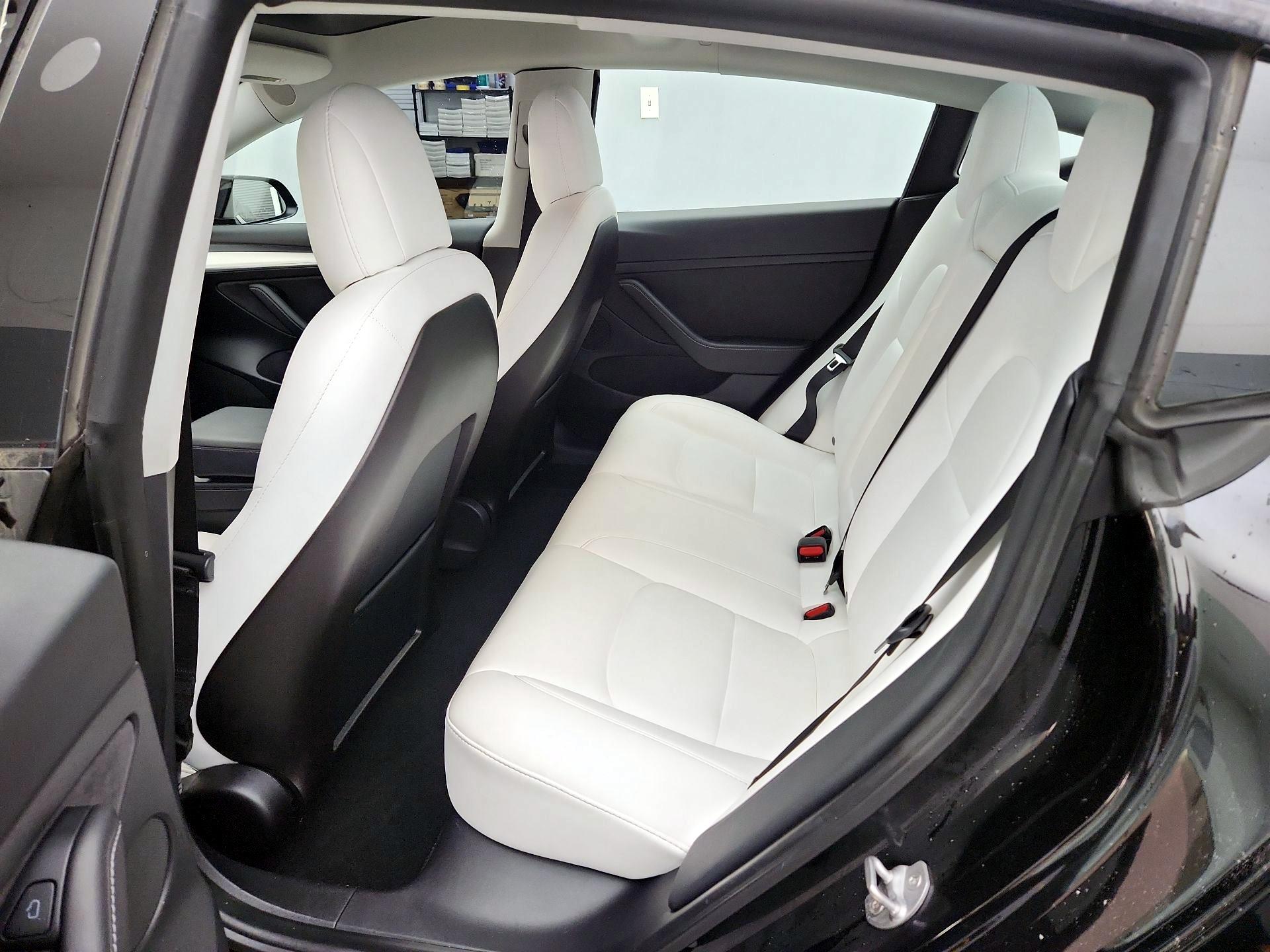 Thumbnail: 2021 Tesla Model 3 - 18