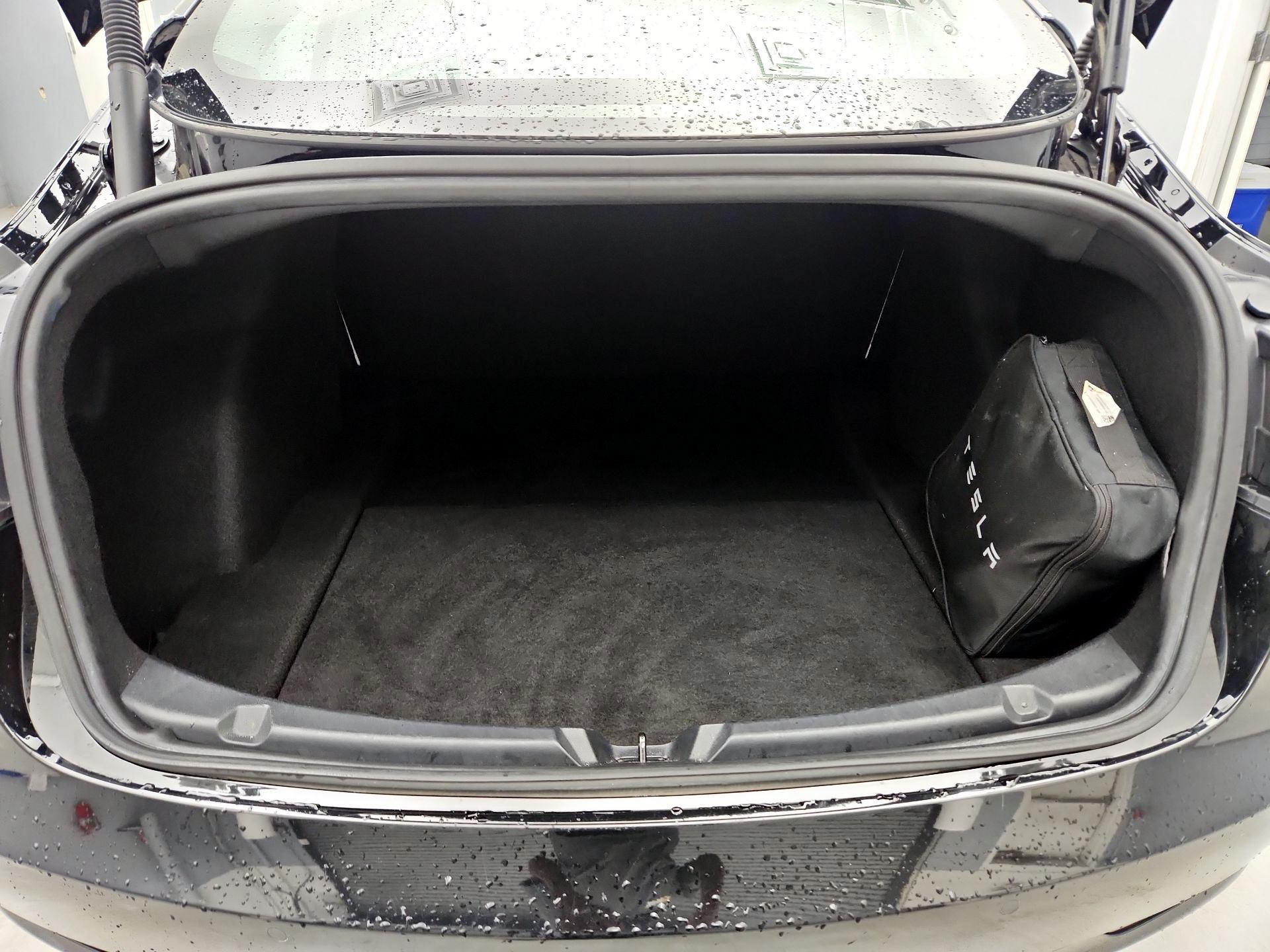 Thumbnail: 2021 Tesla Model 3 - 19