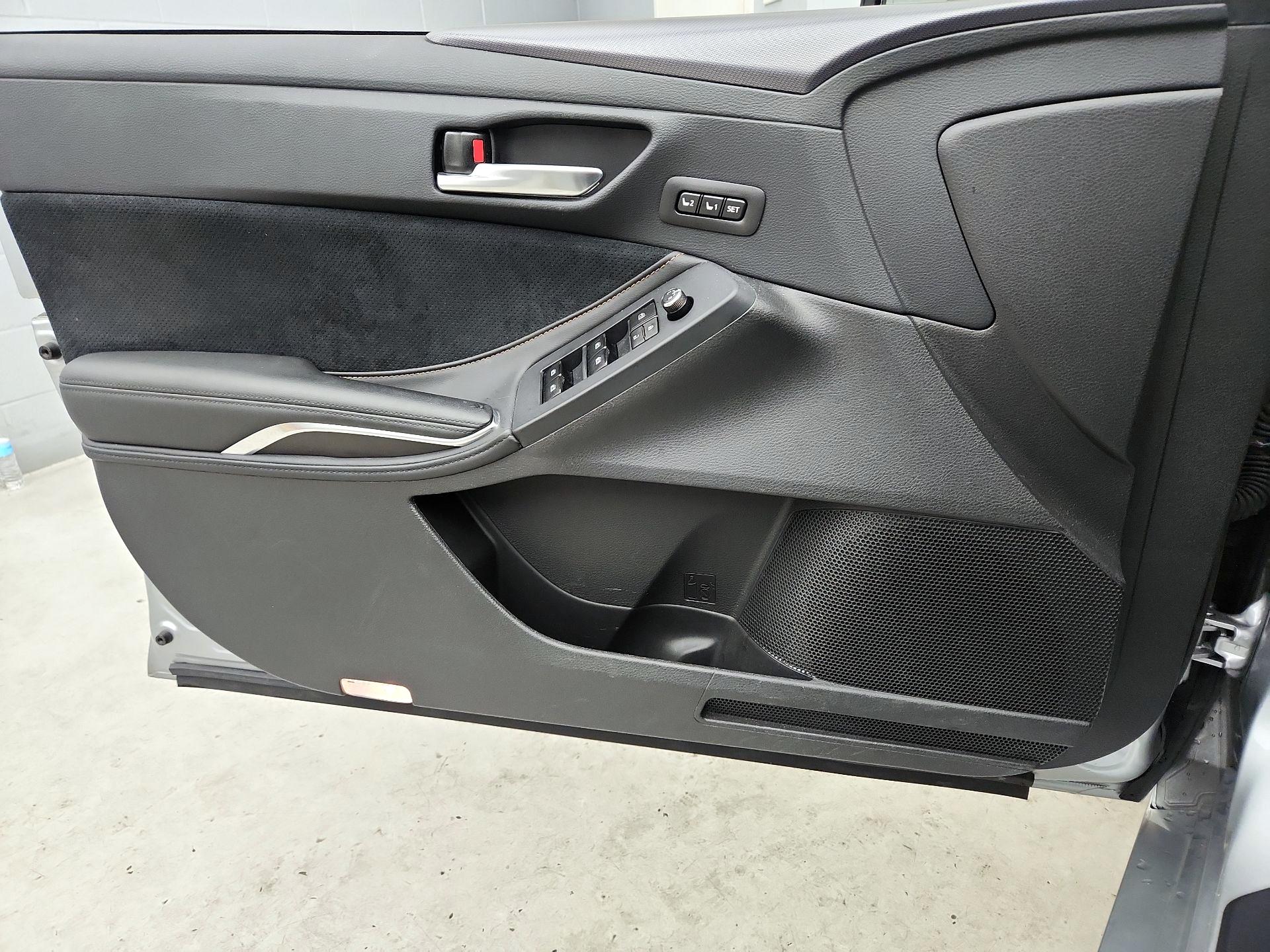 Thumbnail: 2021 Toyota Avalon - 12