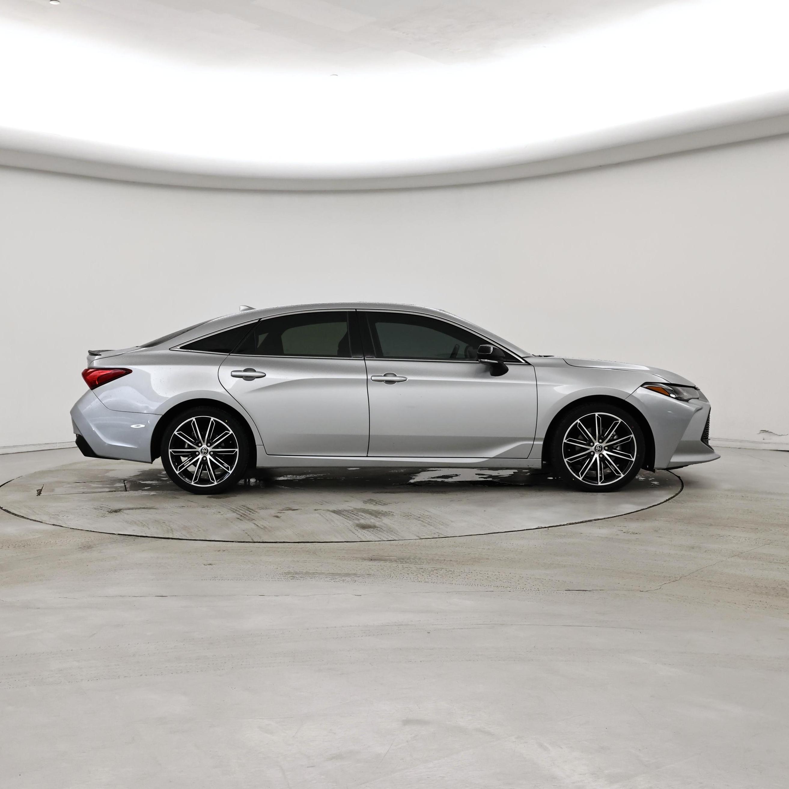 Thumbnail: 2021 Toyota Avalon - 7