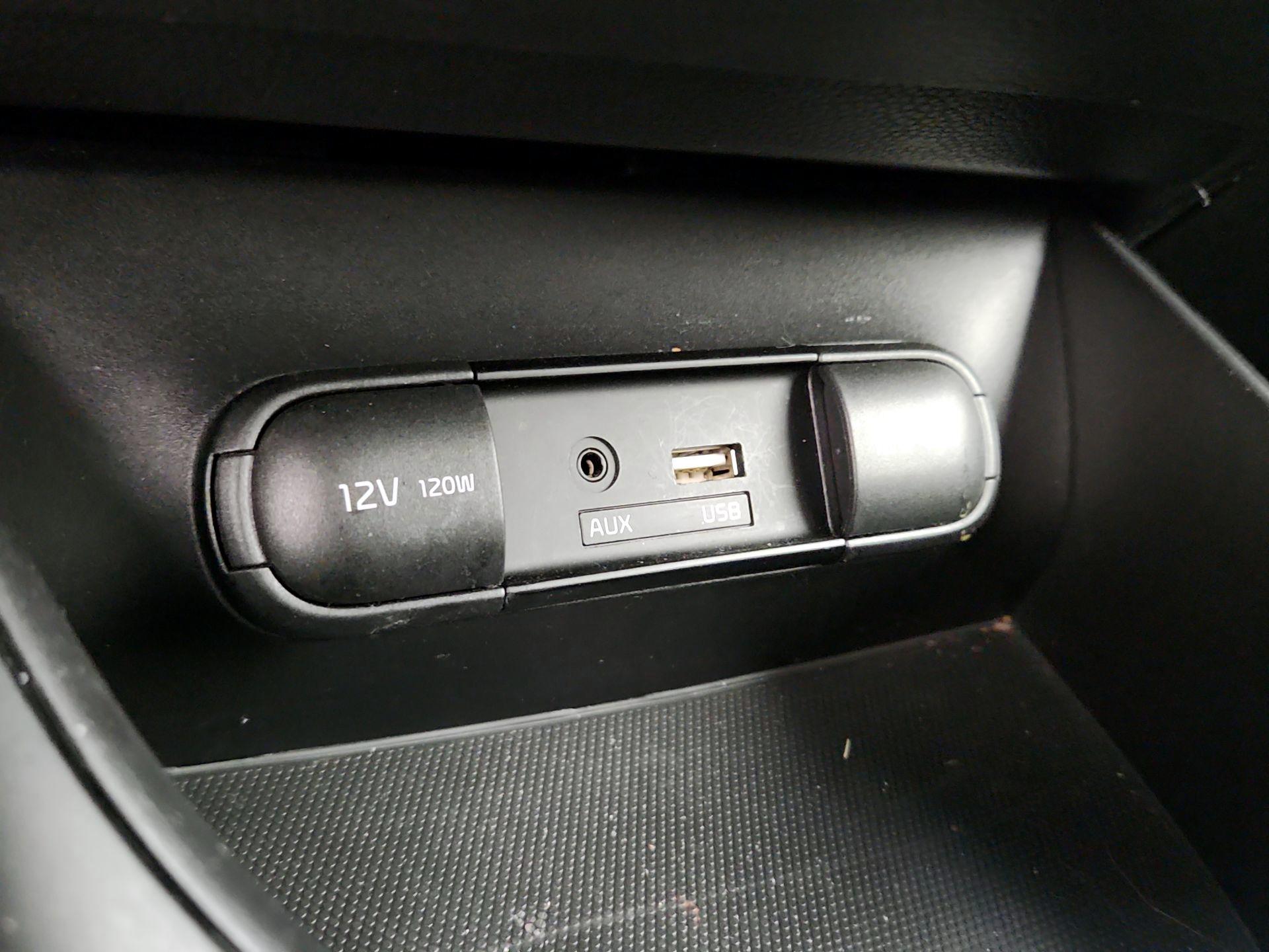 Thumbnail: 2019 Kia Soul - 18
