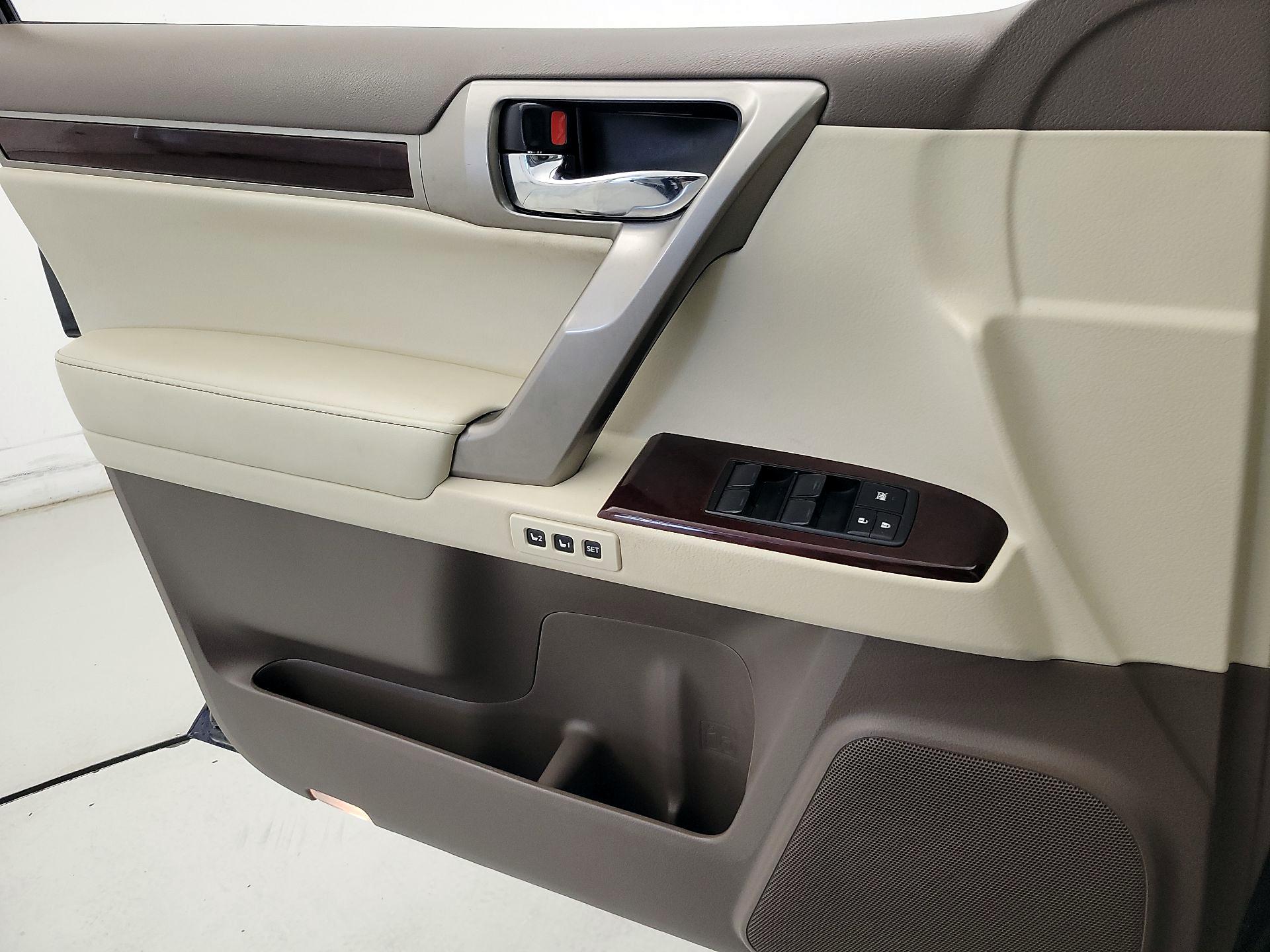 Thumbnail: 2017 Lexus GX - 12