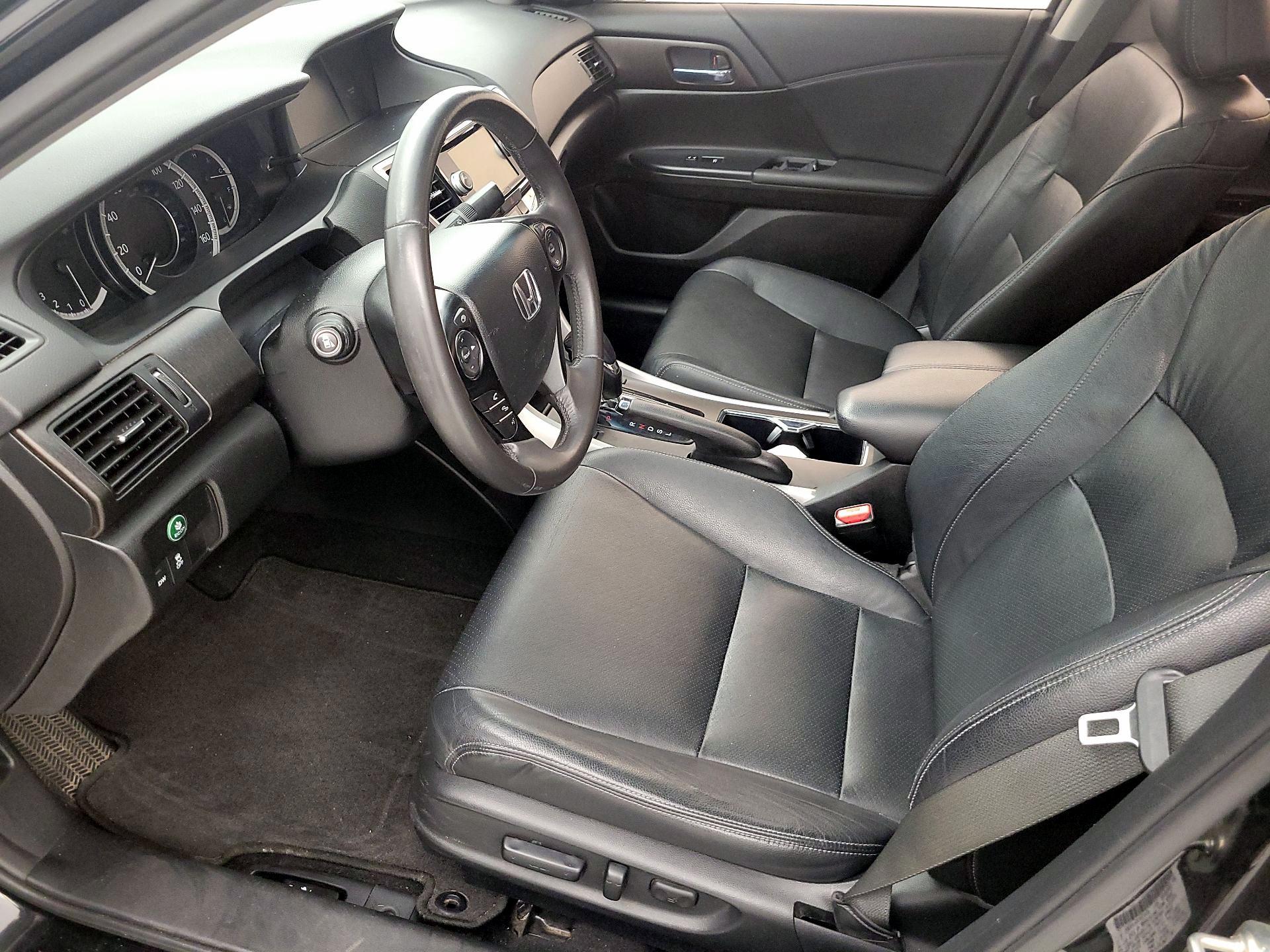 Thumbnail: 2015 Honda Accord - 11