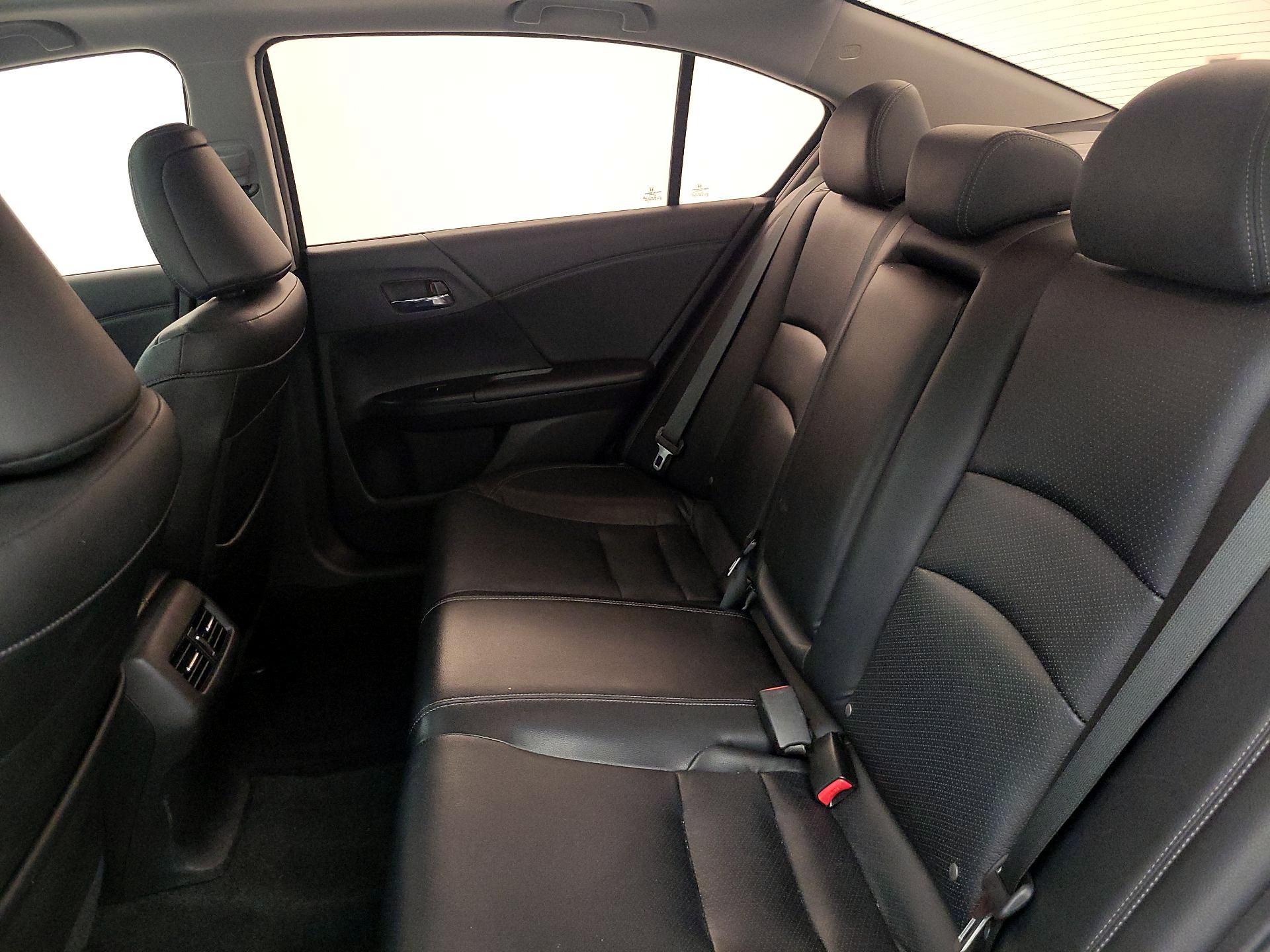 Thumbnail: 2015 Honda Accord - 20