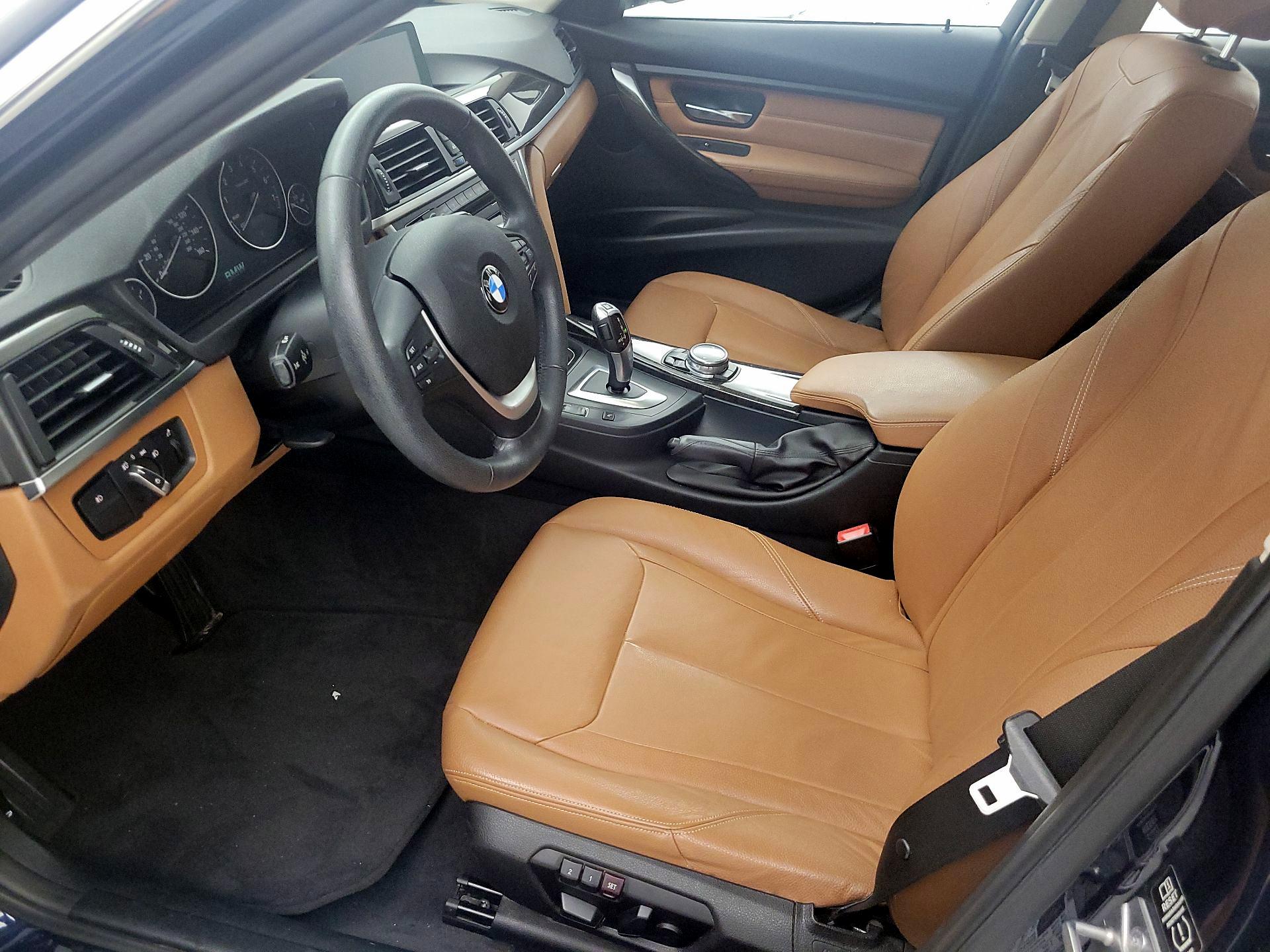 Thumbnail: 2015 BMW 3 Series - 11