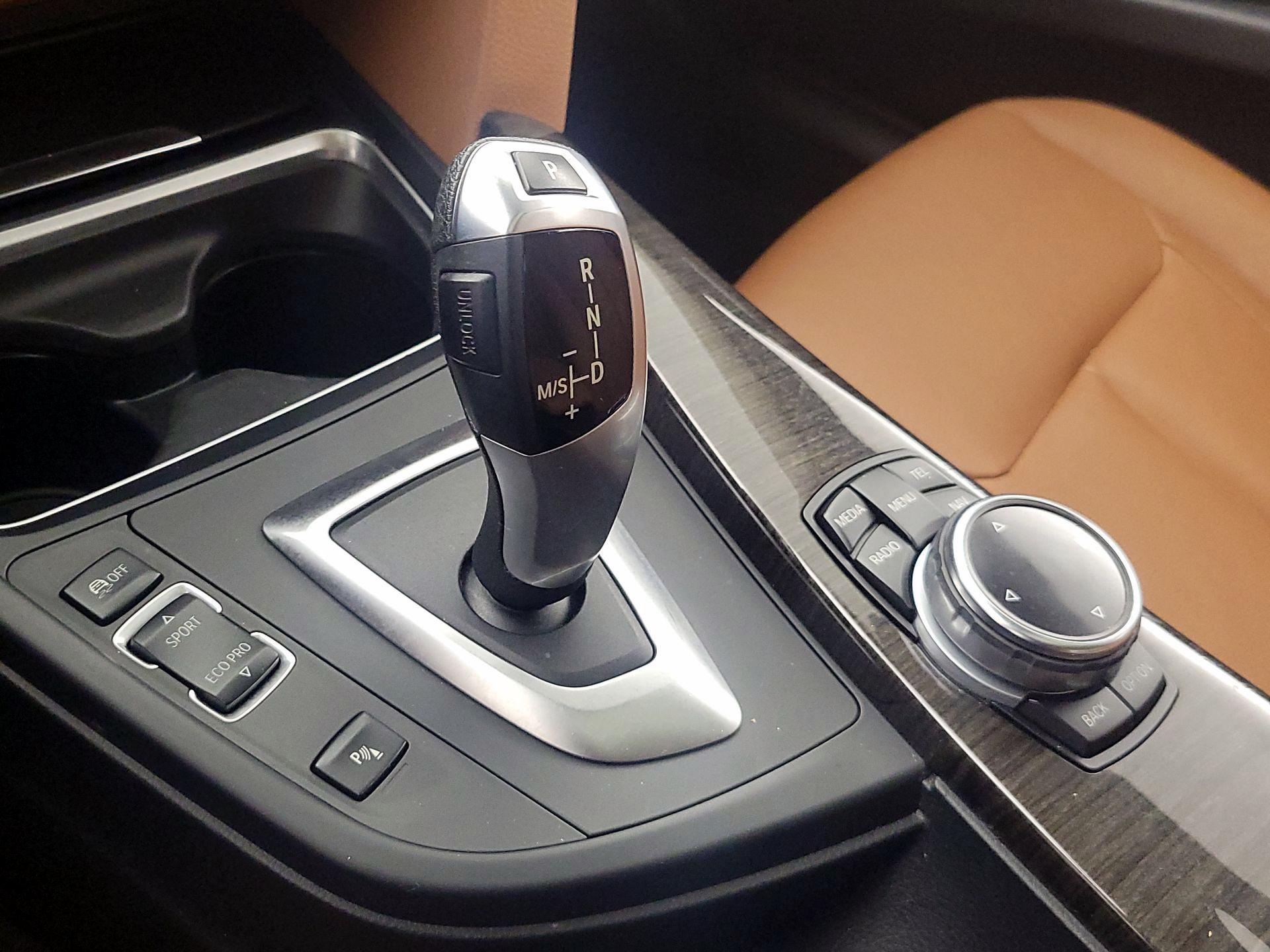 Thumbnail: 2015 BMW 3 Series - 18