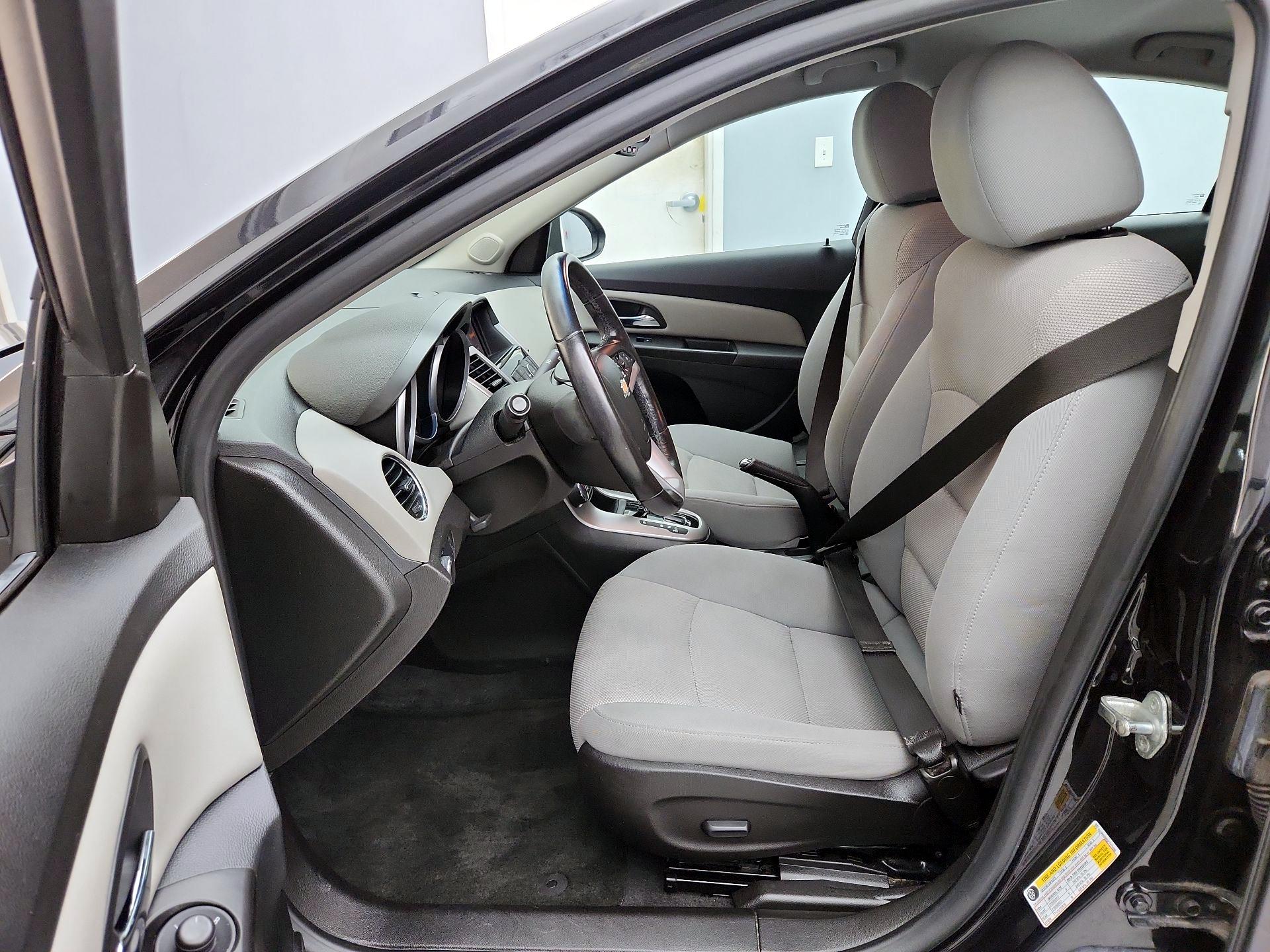 Thumbnail: 2014 Chevrolet Cruze - 11