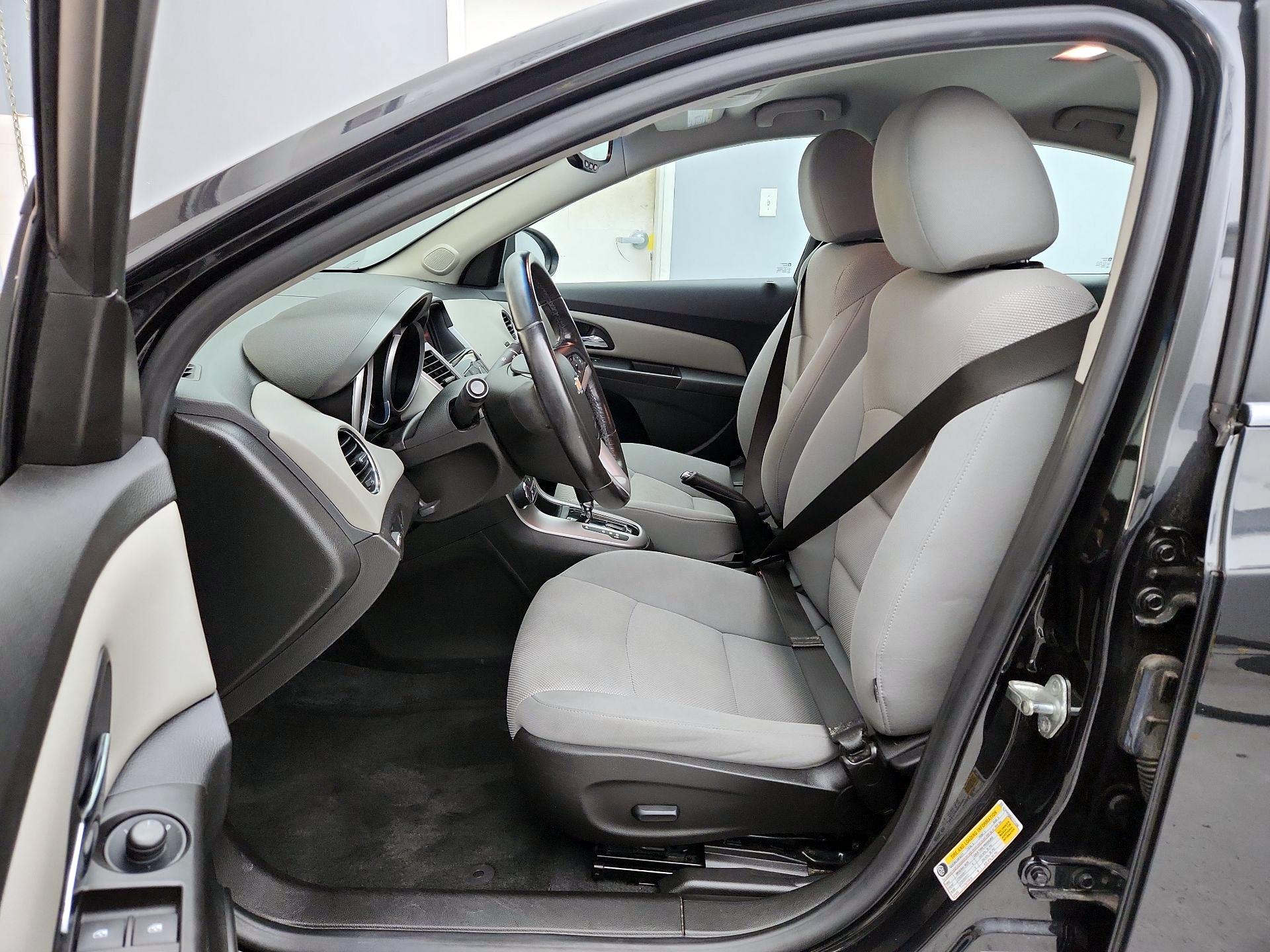 Thumbnail: 2014 Chevrolet Cruze - 14