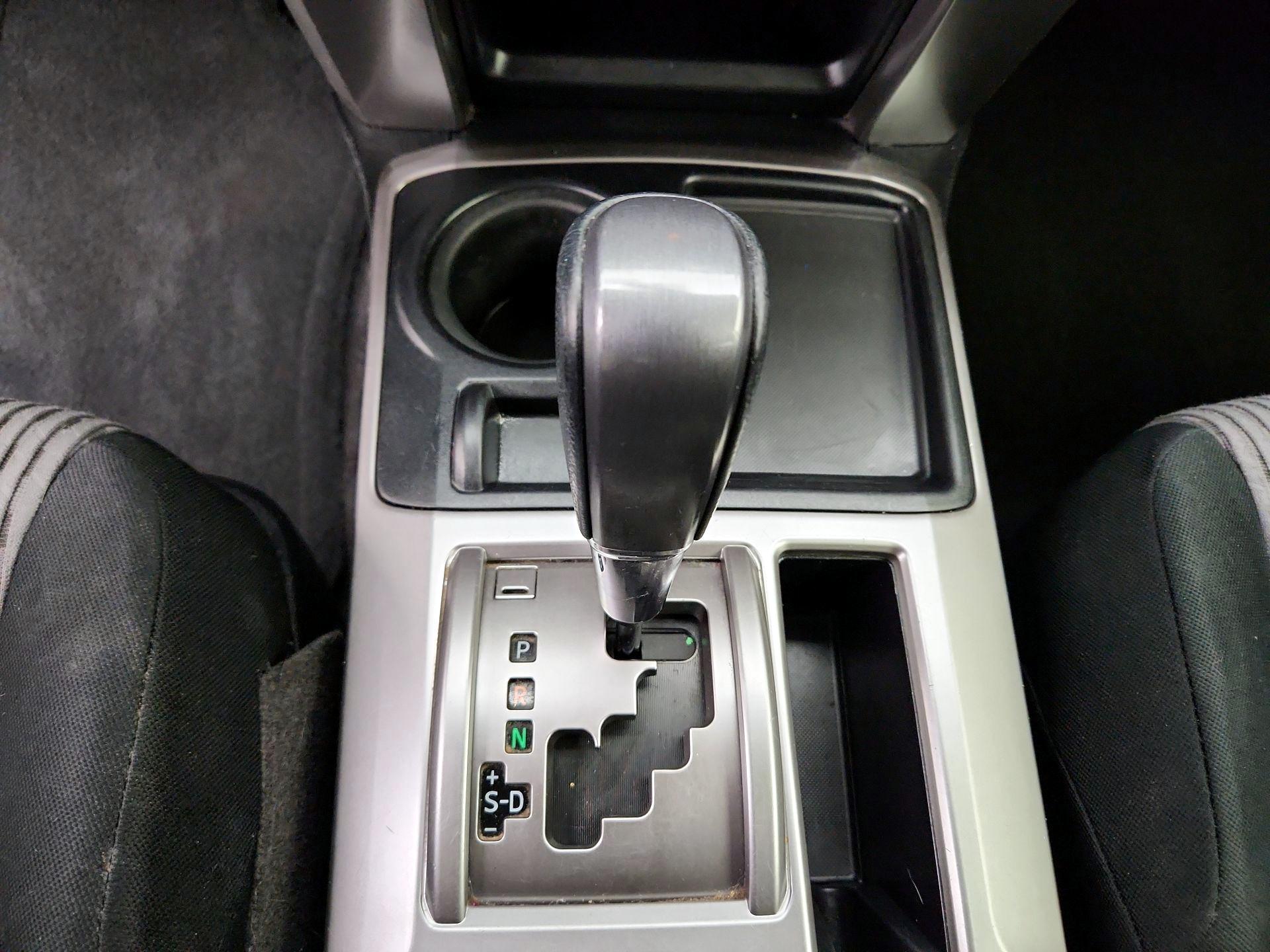Thumbnail: 2014 Toyota 4Runner - 17