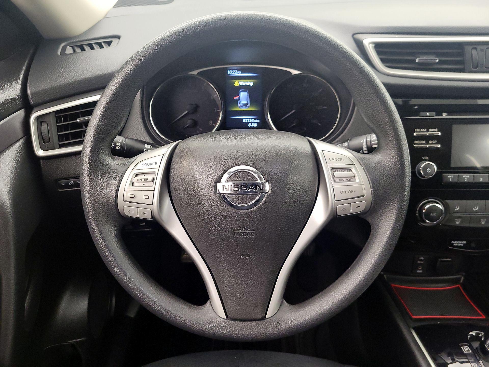 Thumbnail: 2016 Nissan Rogue - 10