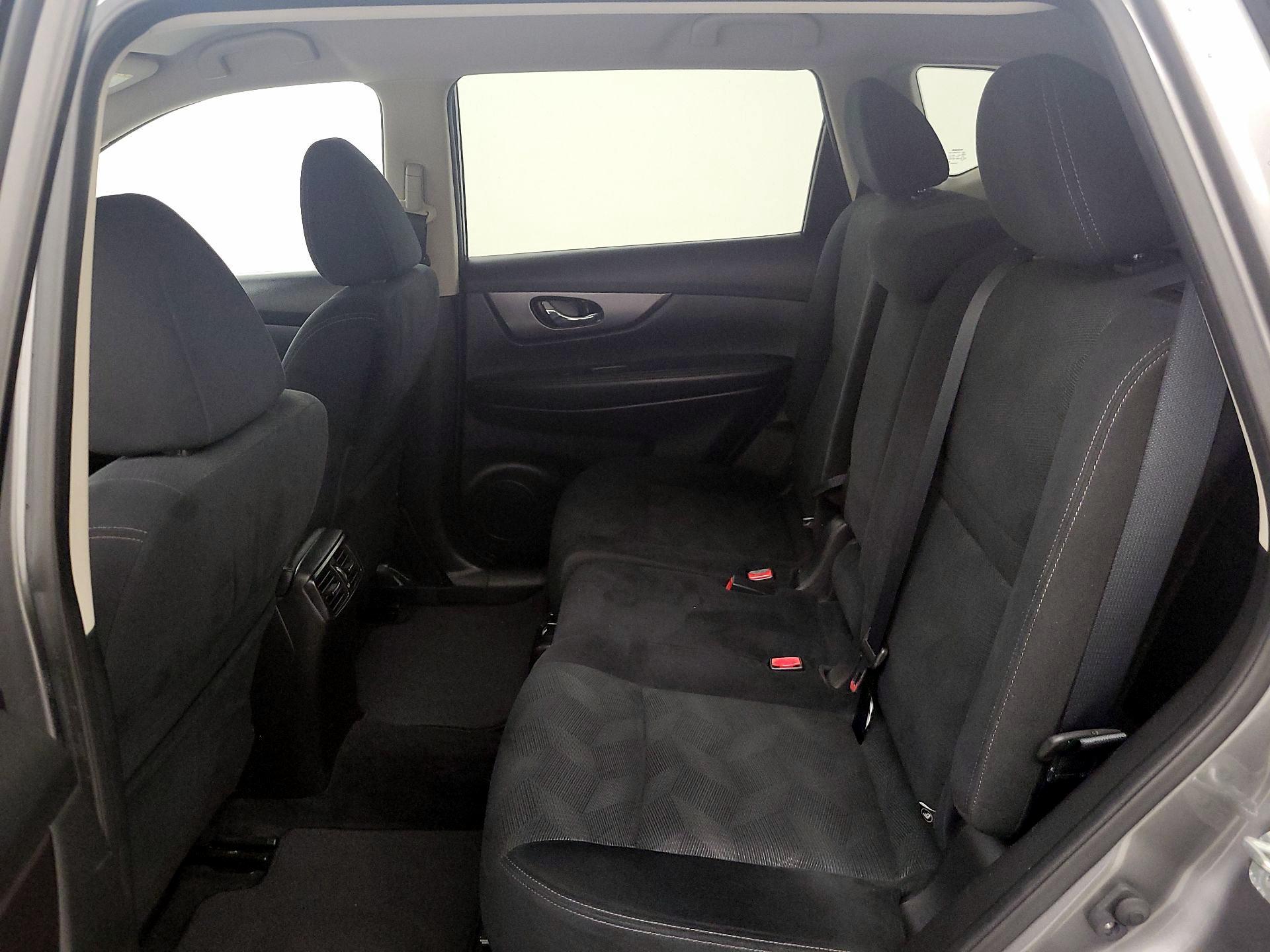 Thumbnail: 2016 Nissan Rogue - 19