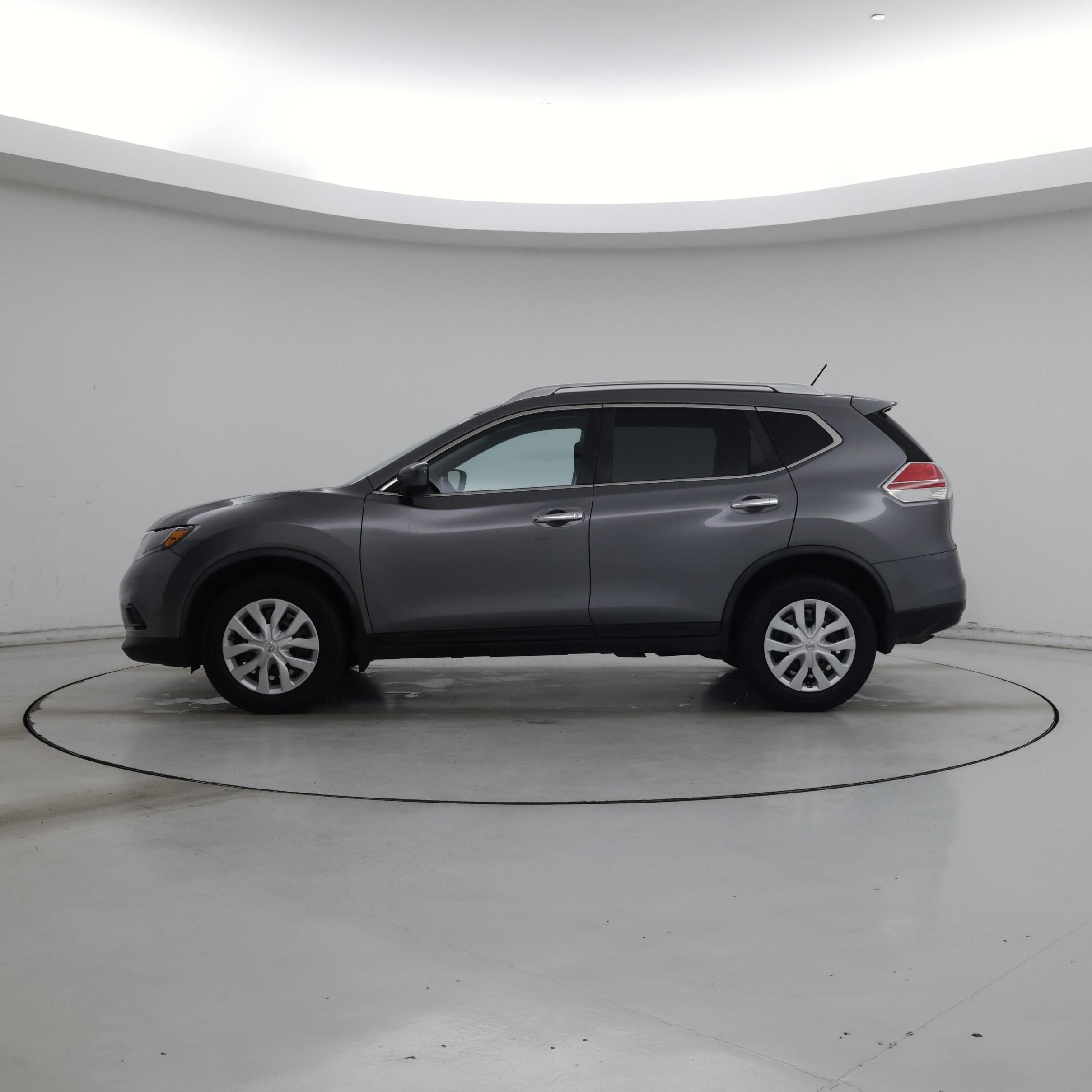 Thumbnail: 2016 Nissan Rogue - 3