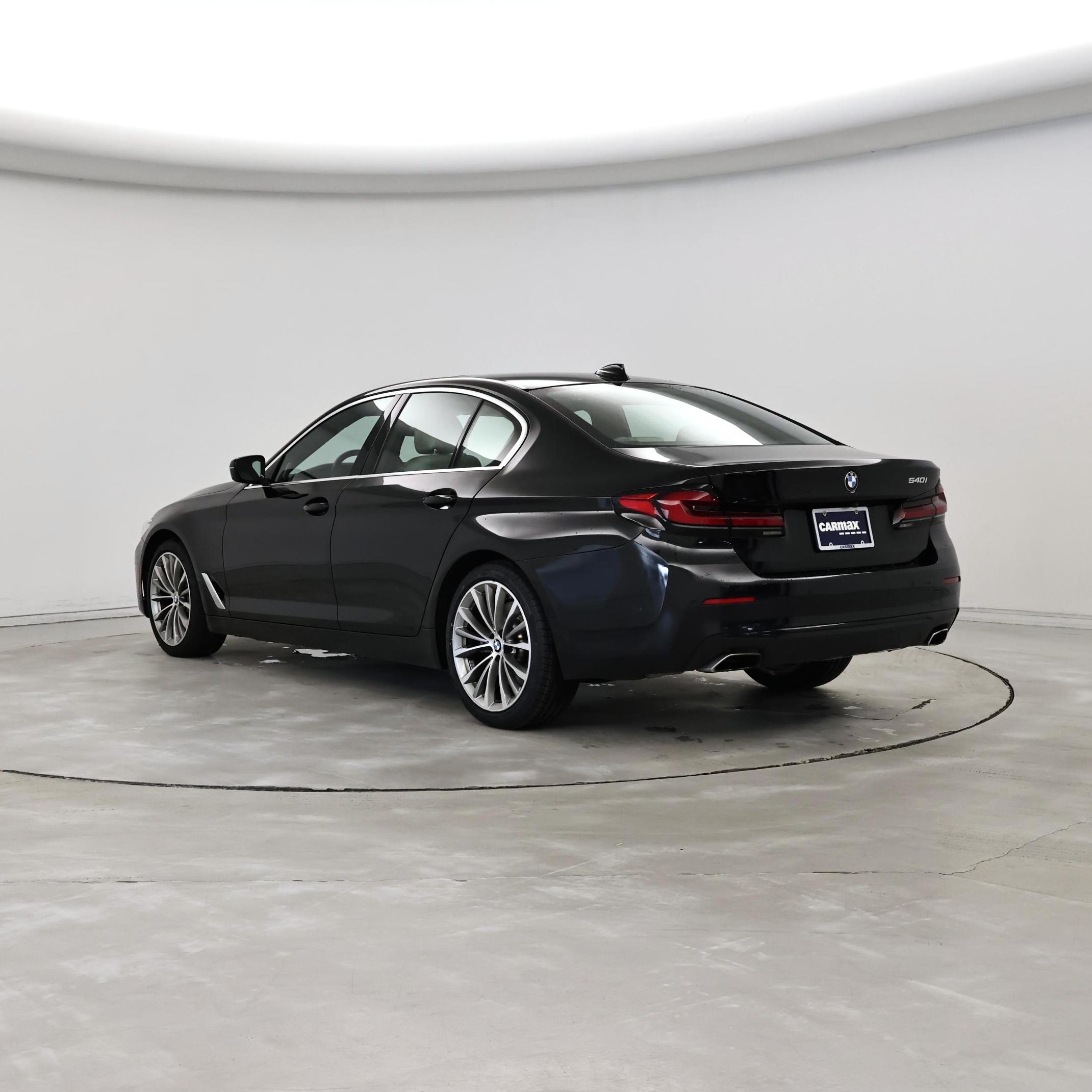 Thumbnail: 2021 BMW 5 Series - 2