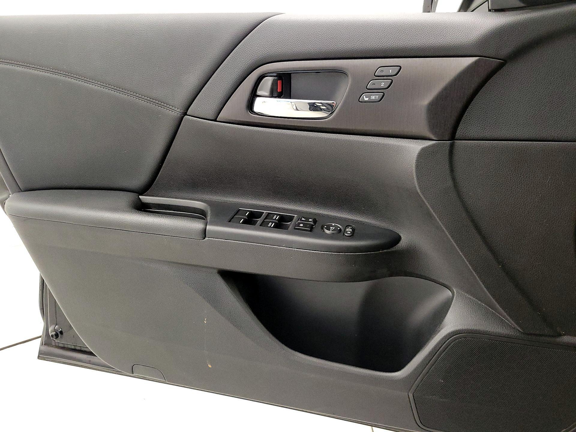 Thumbnail: 2014 Honda Accord - 12