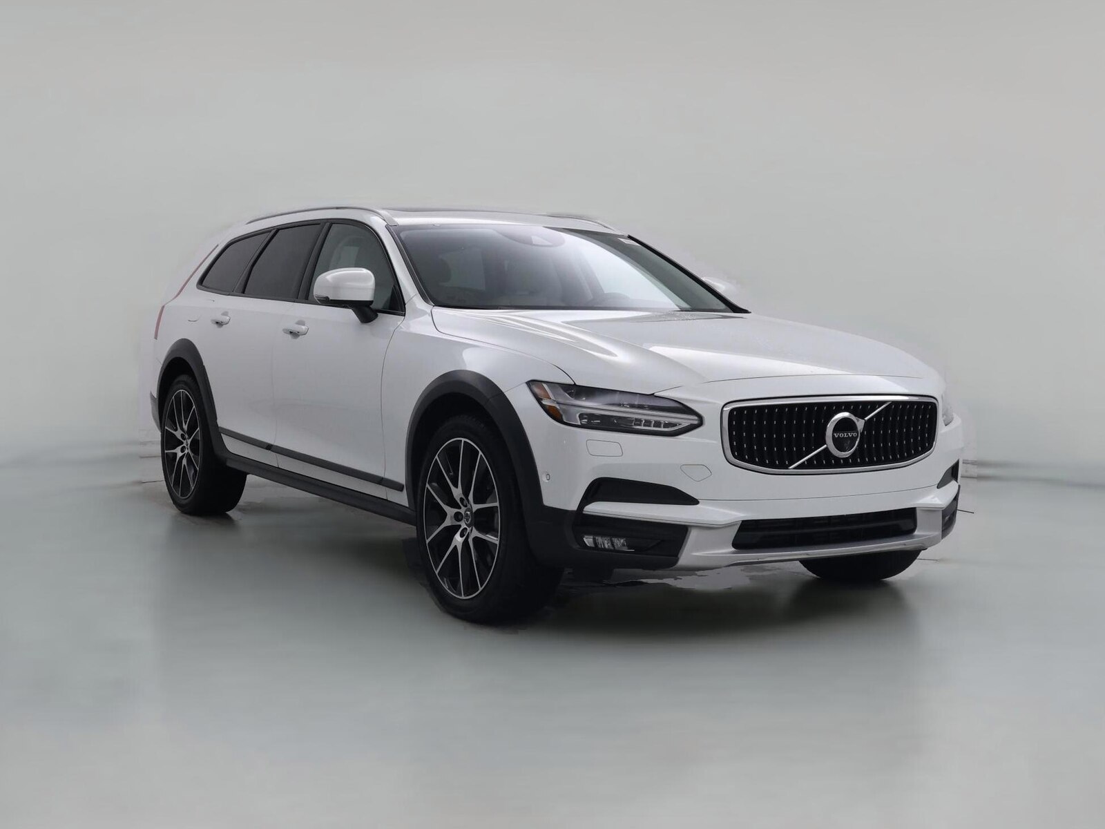 2018 Volvo V90 Cross Country