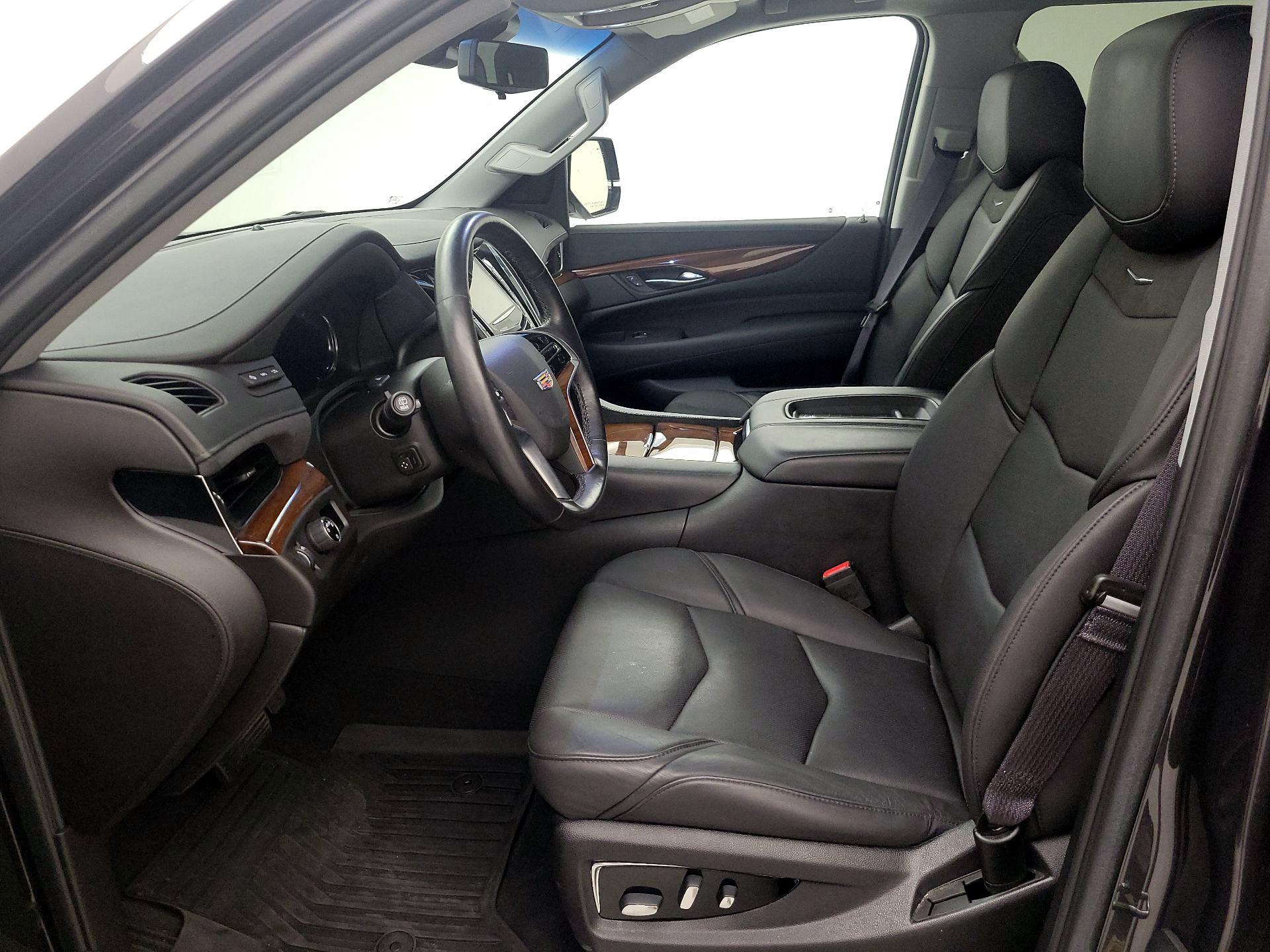 Thumbnail: 2017 Cadillac Escalade - 11