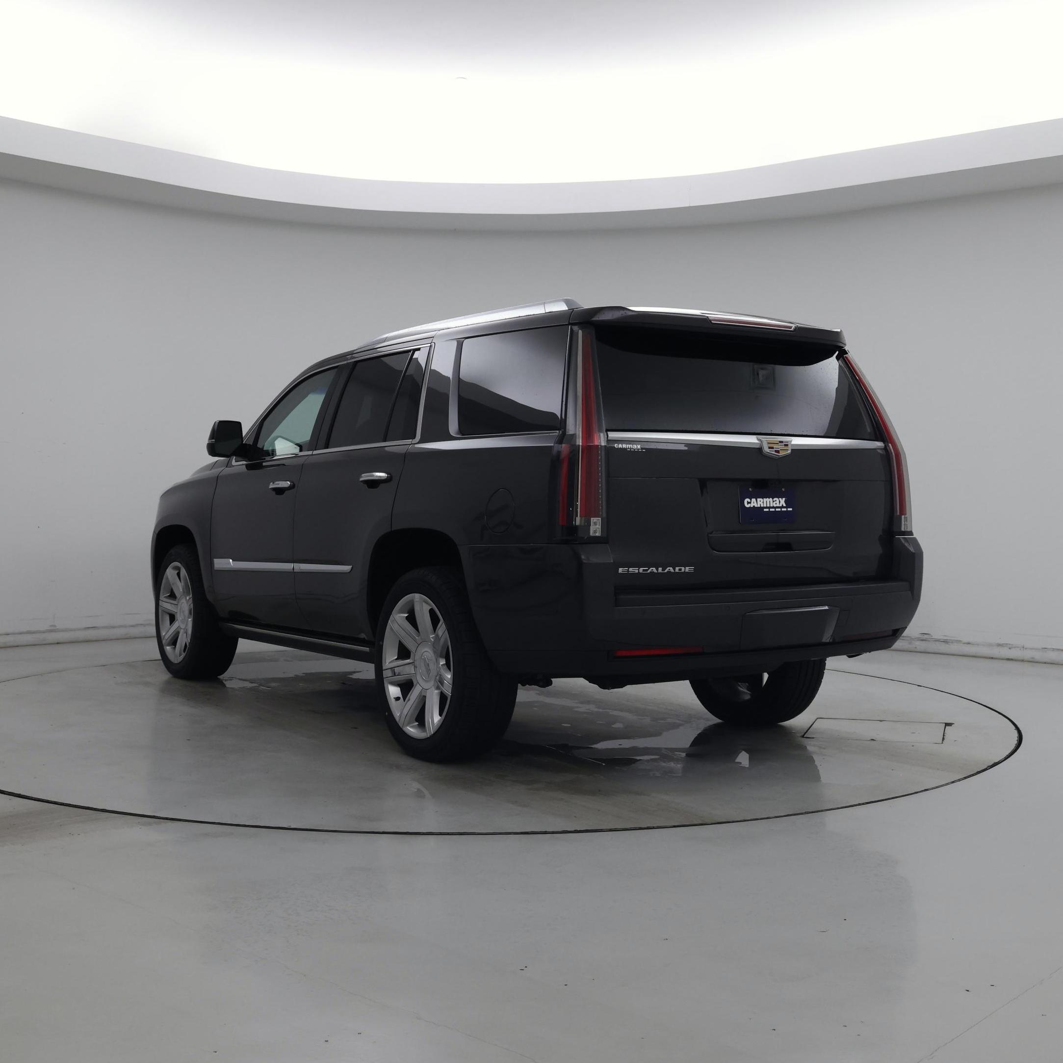 Thumbnail: 2017 Cadillac Escalade - 2