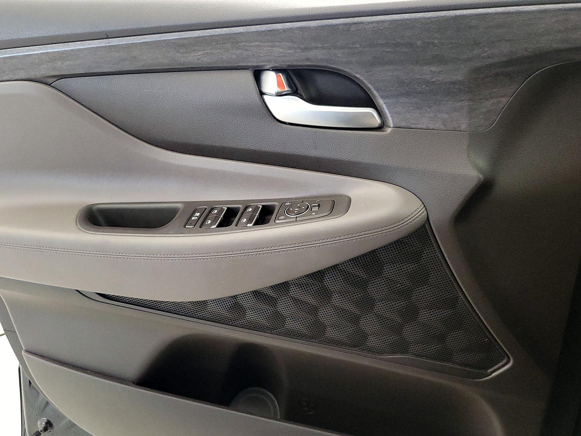 Thumbnail: 2020 Hyundai Santa Fe - 12