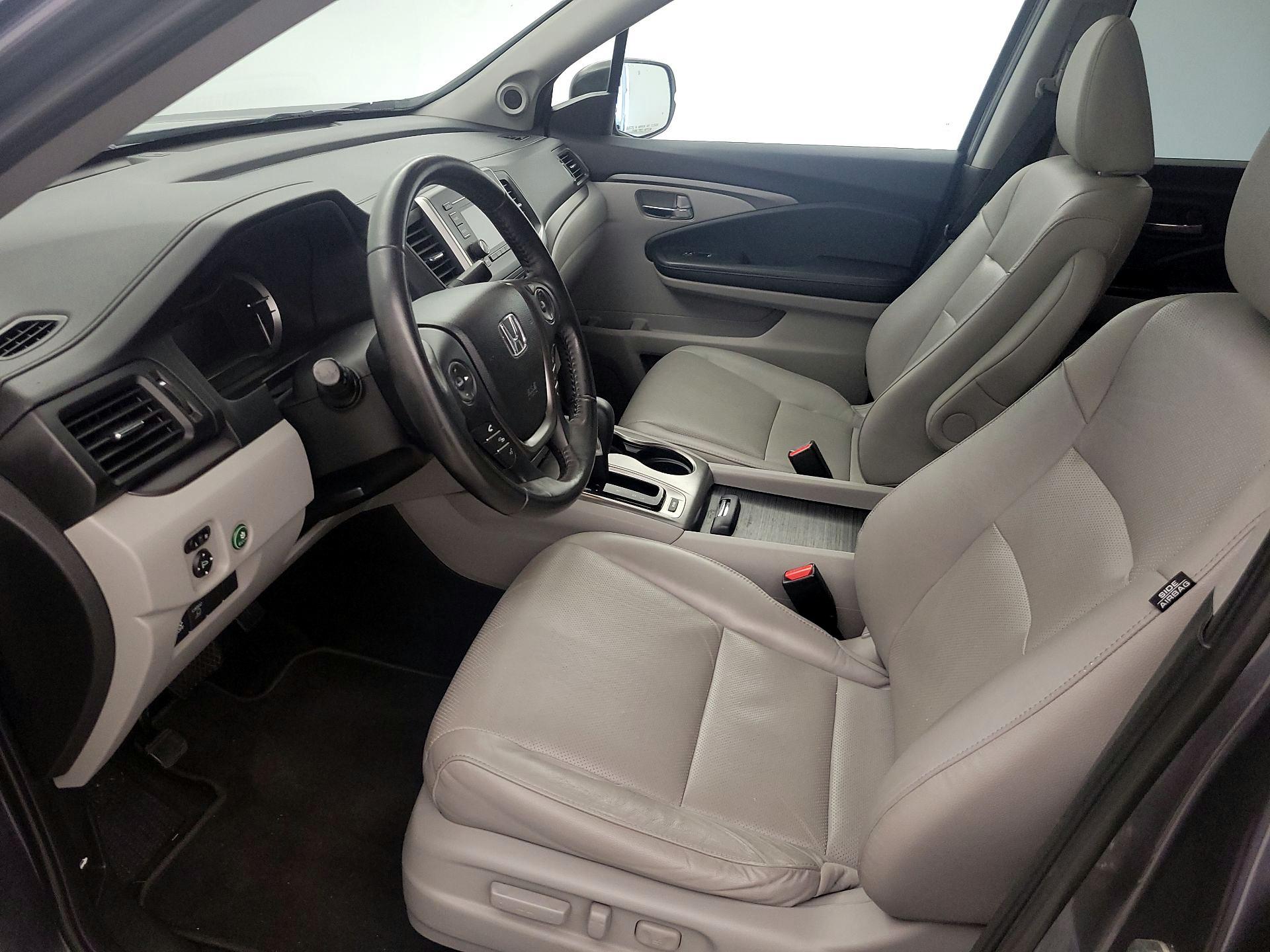 Thumbnail: 2019 Honda Ridgeline - 11