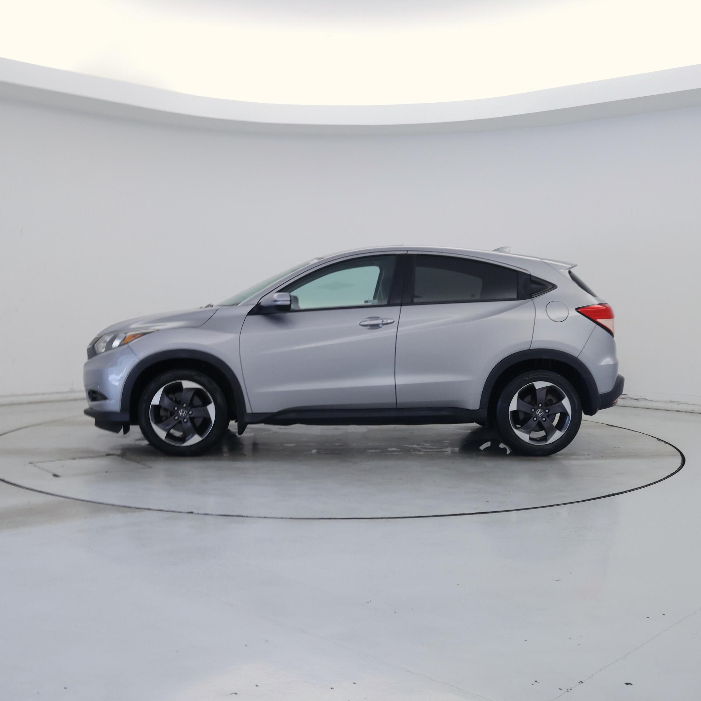 Thumbnail: 2018 Honda HR-V - 3