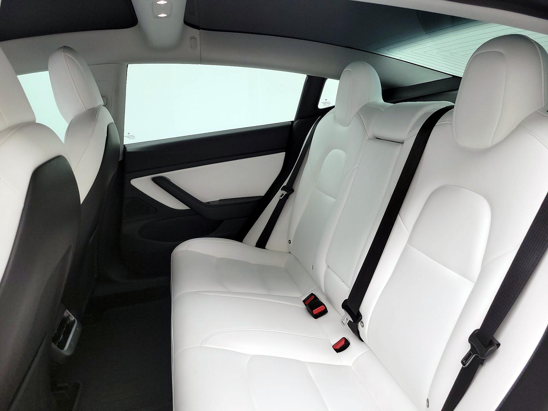 Thumbnail: 2018 Tesla Model 3 - 20
